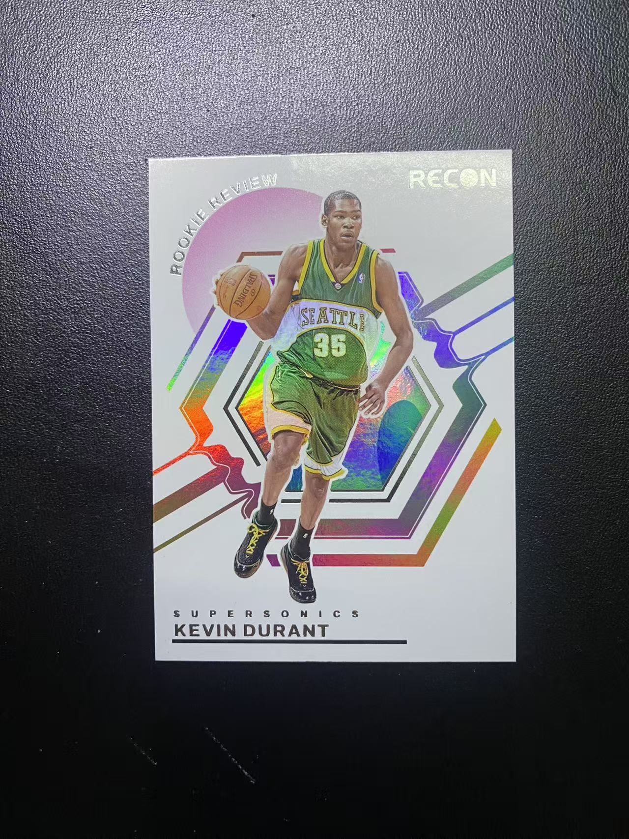 2023-24 Panini Recon Kevin Durant 超音速 雷霆 凯文 杜兰特 新秀年 复刻 复古 特卡 折射 比例 稀有 卡品如图 值得收藏 镜明