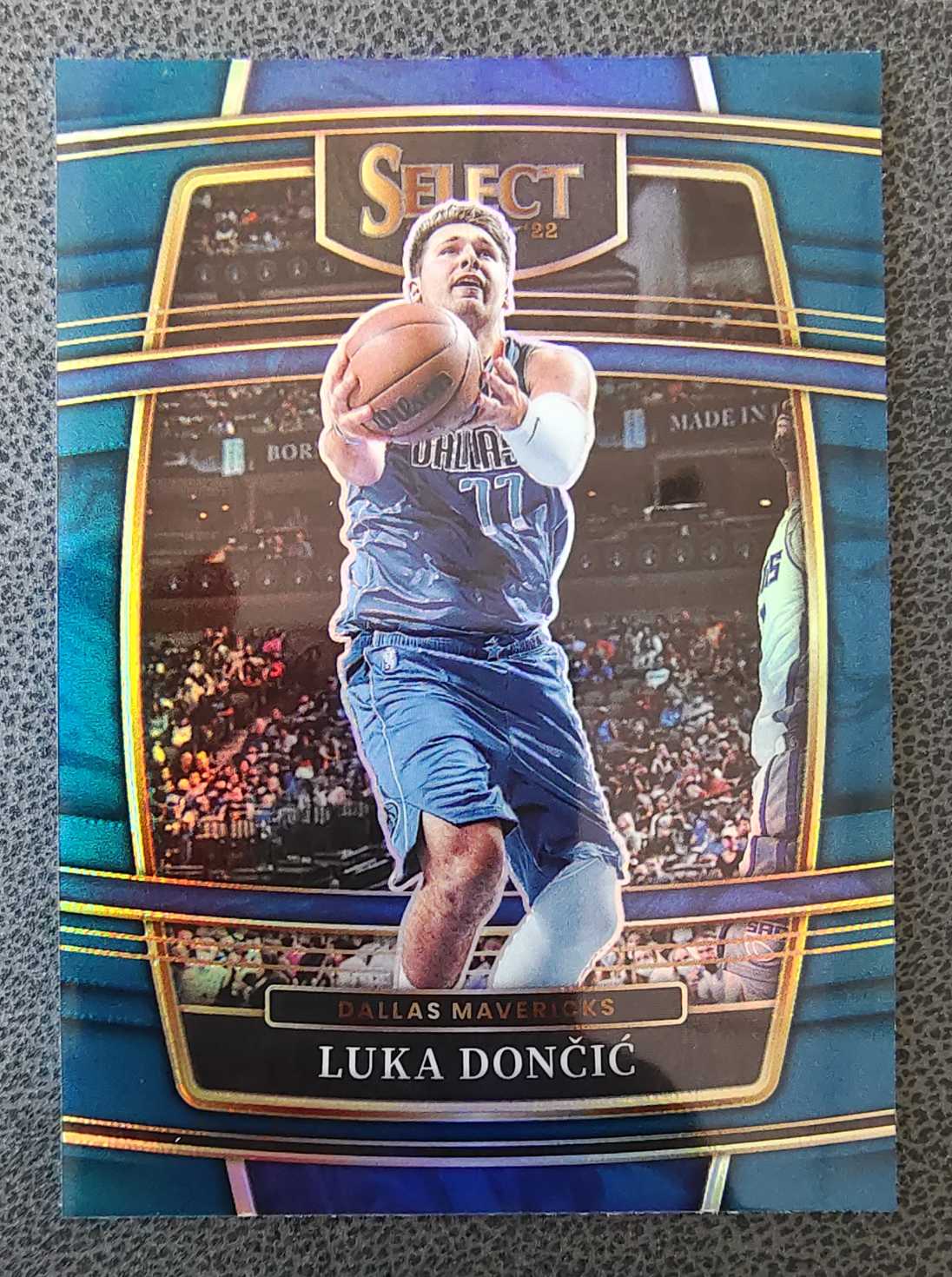 2021-22 Panini Prizm Luka Doncic 达拉斯 小牛队 独行侠队 卢卡 东契奇