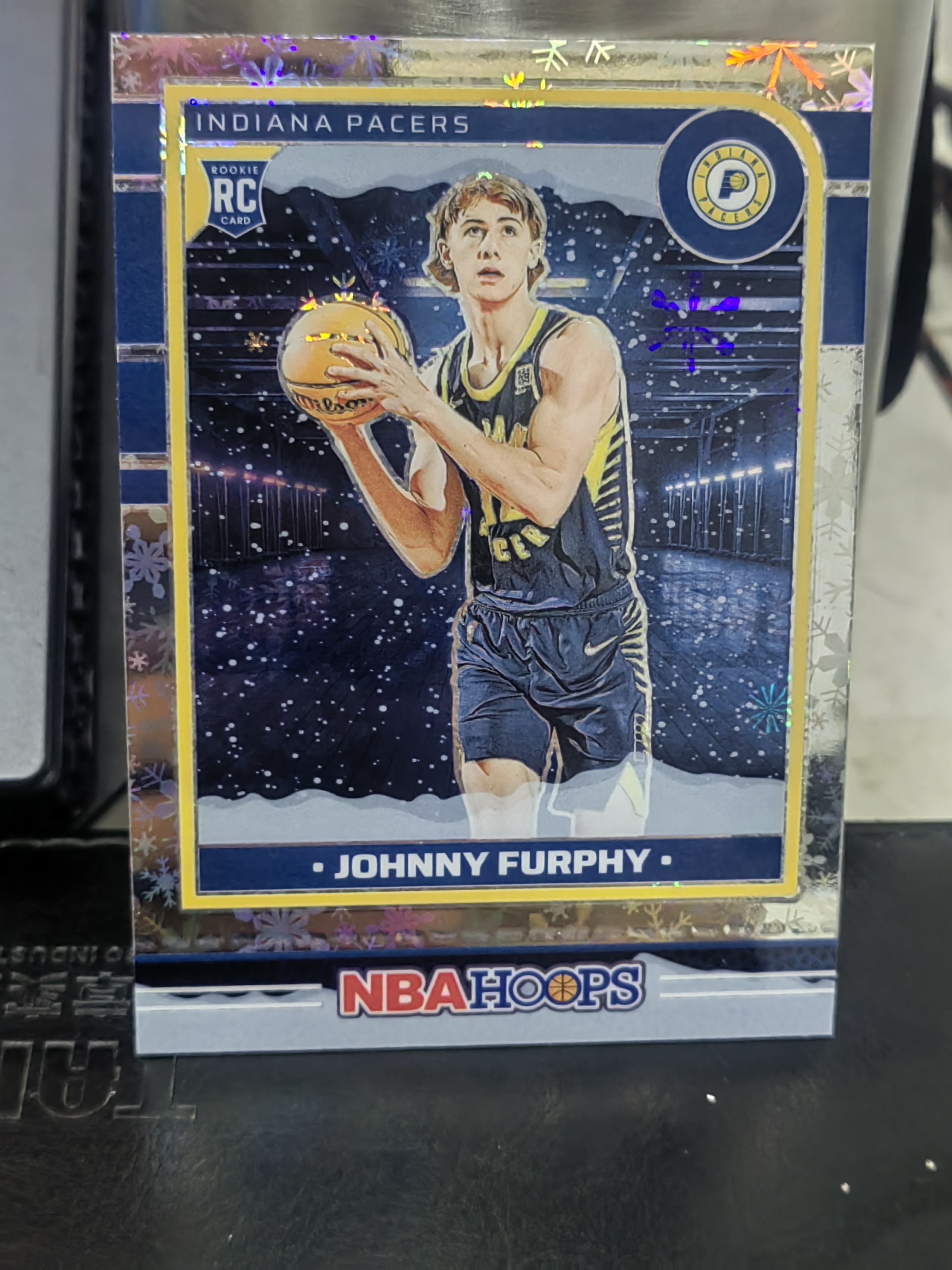 2024-25 Panini Hoops Johnny Furphy RC Hoops 新秀 雪花折 约翰尼 弗菲 步行者 篮 白边白角 不保卡品 卡品如图