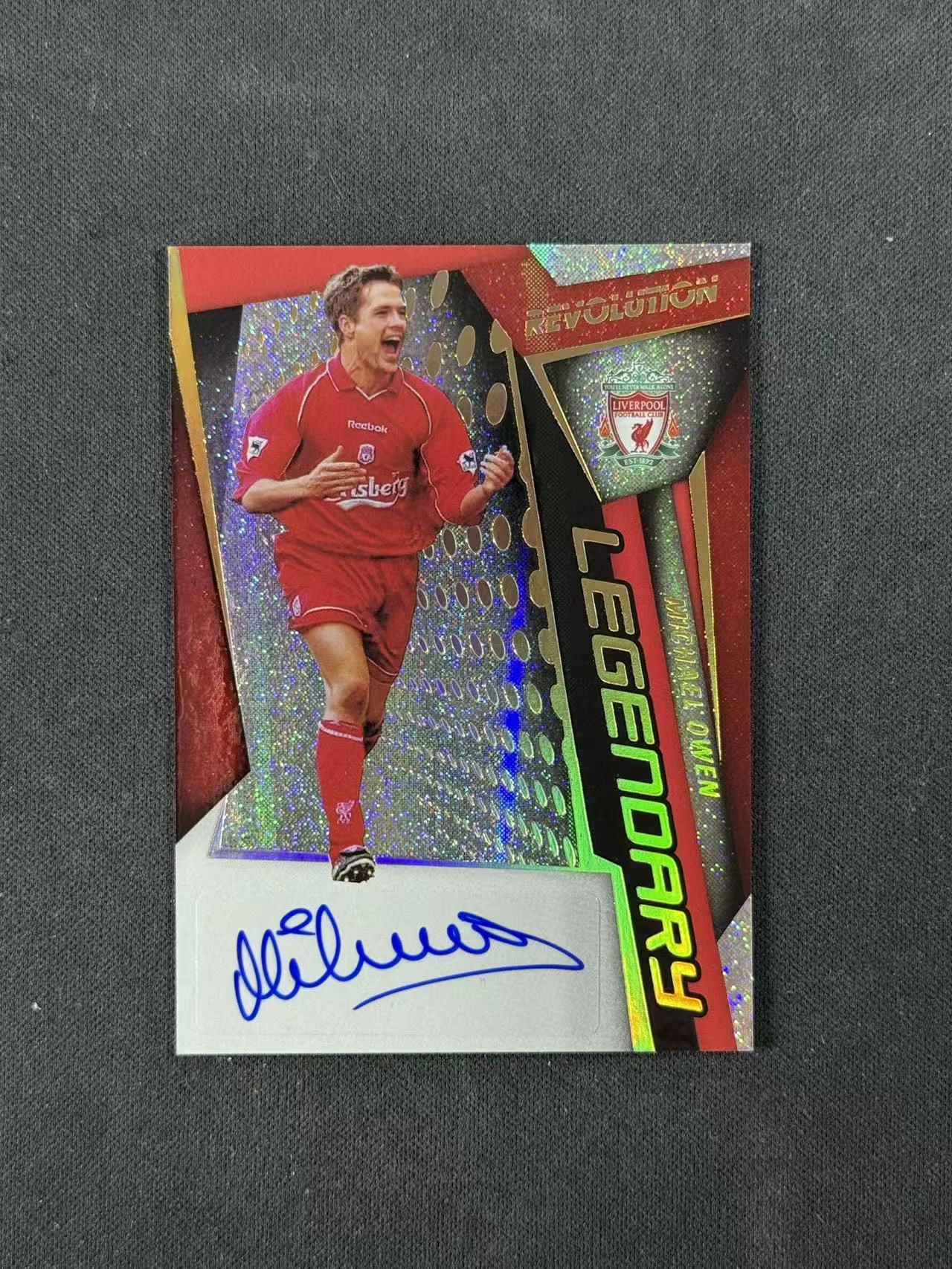 2020-21 Panini Revolution Michael Owen 【林林拍卖拜仁】革命系列 英超 利物浦 传奇名宿 迈克尔欧文 银折 签字