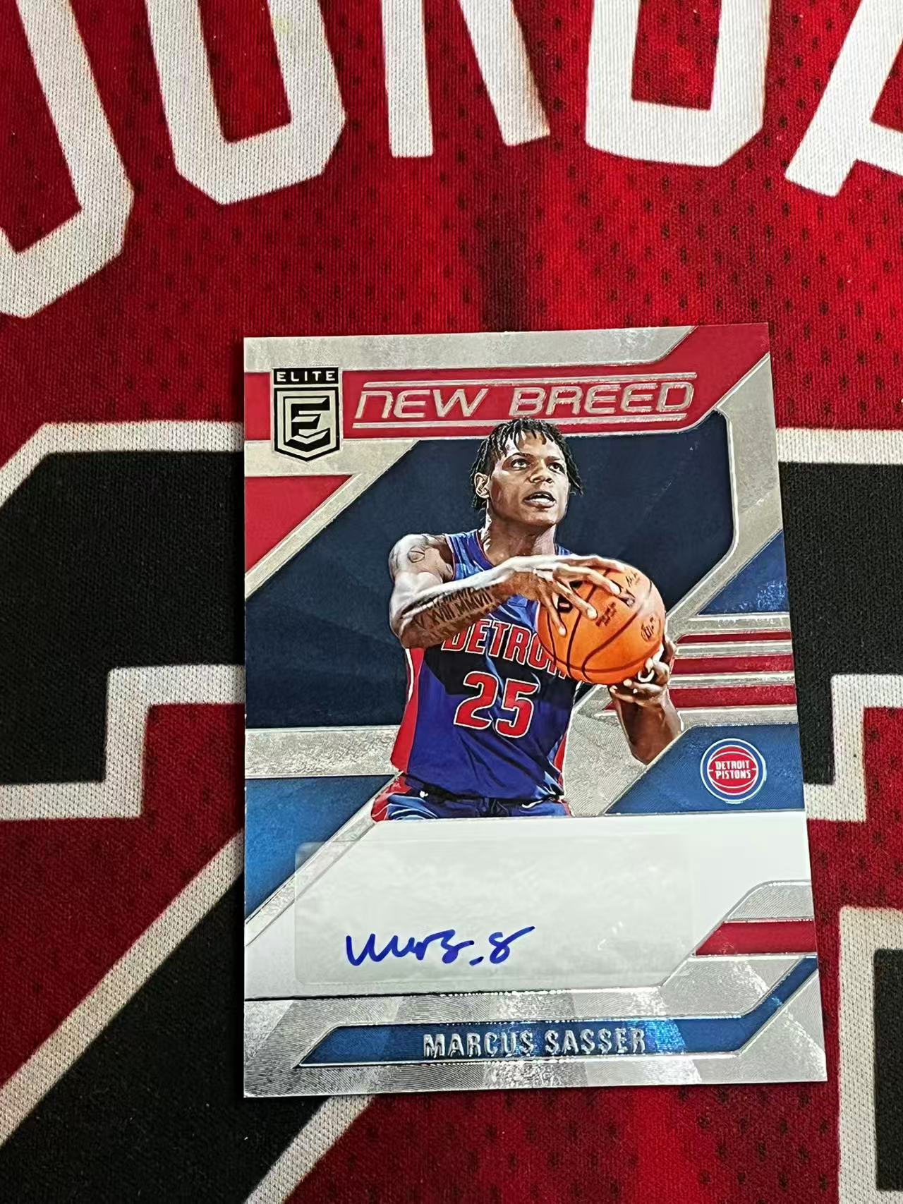 【接寄拍费】2023-24 PANINI DONRUSS ELITE 精英系列 活塞 新秀RC 马库斯萨瑟 签字卡 NEWBREED签 专收凑套必备【烂臭嘴拍卖】