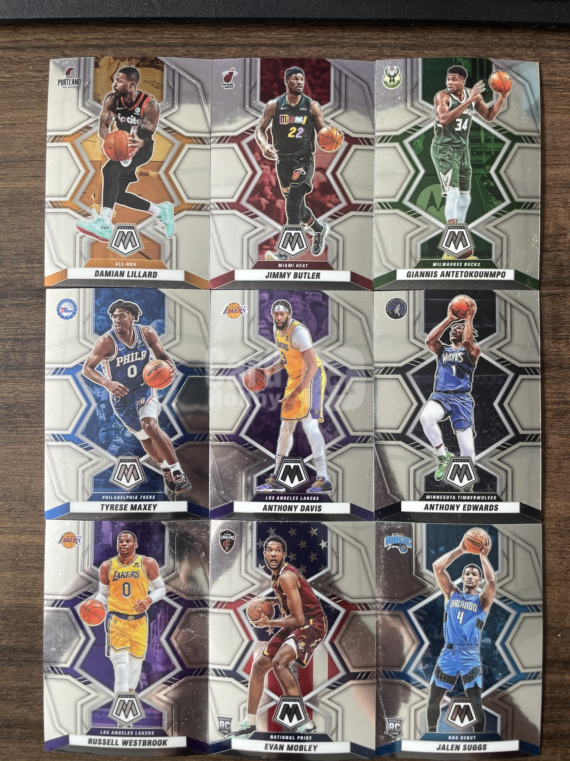 2021-22 Panini Mosaic Giannis Antetokounmpo 【顺丰速运 只合并不累计】马赛克  一图LOT 9张好人随机  卡品如图  C7