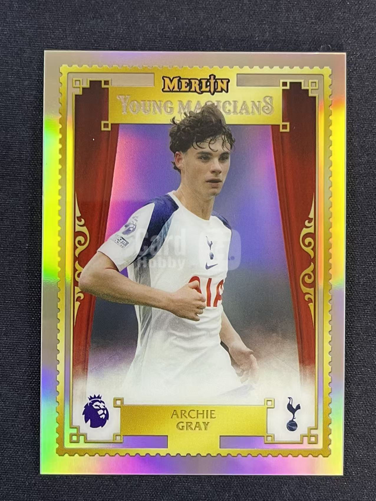 2026 Topps Premier Merlin Archie Gray #YM-18 英超梅林 阿奇・格雷 热刺 Young Magicians 魔法新星特卡 卡品如图