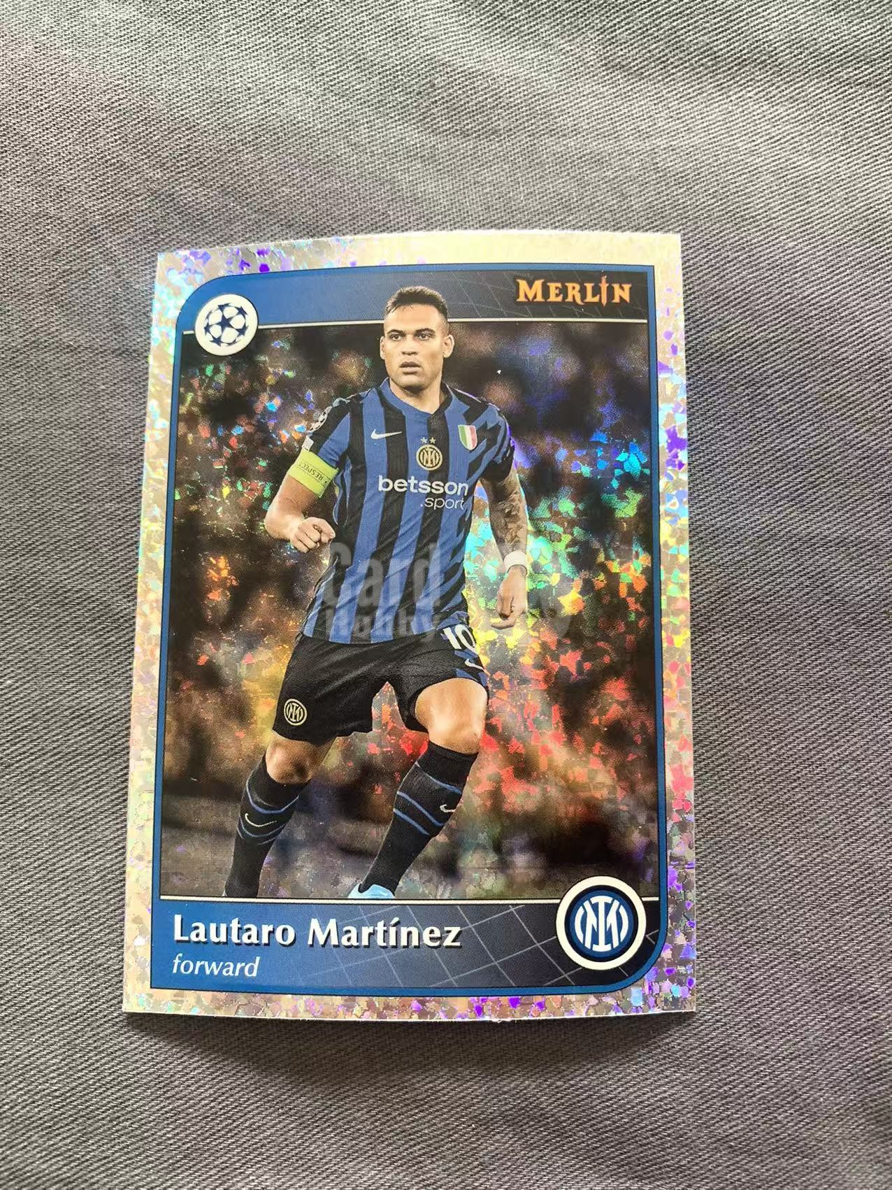 2025 Topps Merlin Lautaro Martínez 欧战 梅林 劳塔罗 马丁内斯 银碎点折 折射 国际米兰 微瑕如图 柒仟