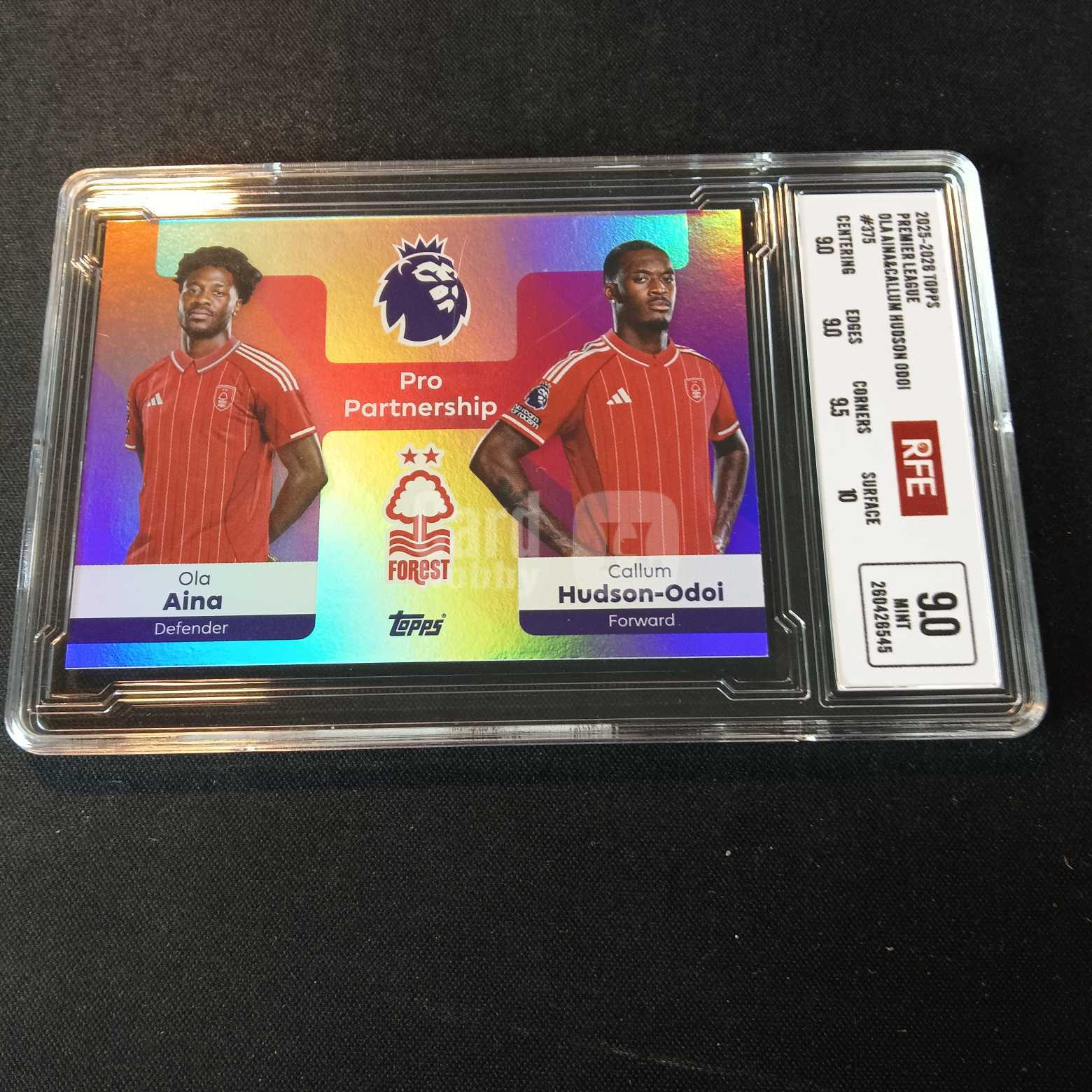 2025-26 Topps premier league 奥拉埃纳 评级卡 诺丁汉森林/奥多伊 诺丁汉森林 折射 实卡精美稀有 品质保障 投资收藏必备 保值回购 详情见说明 【蓝色星球】