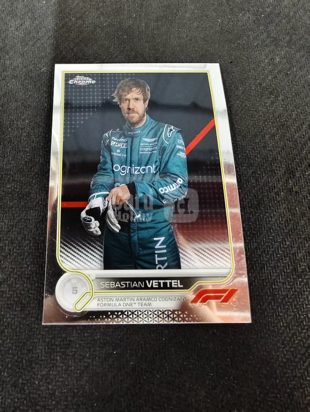 2022 Topps Chrome F1 Sebastian Vettel 阿斯顿马丁 赛巴斯蒂安 维泰尔 维特尔 划痕 边角瑕疵 #9