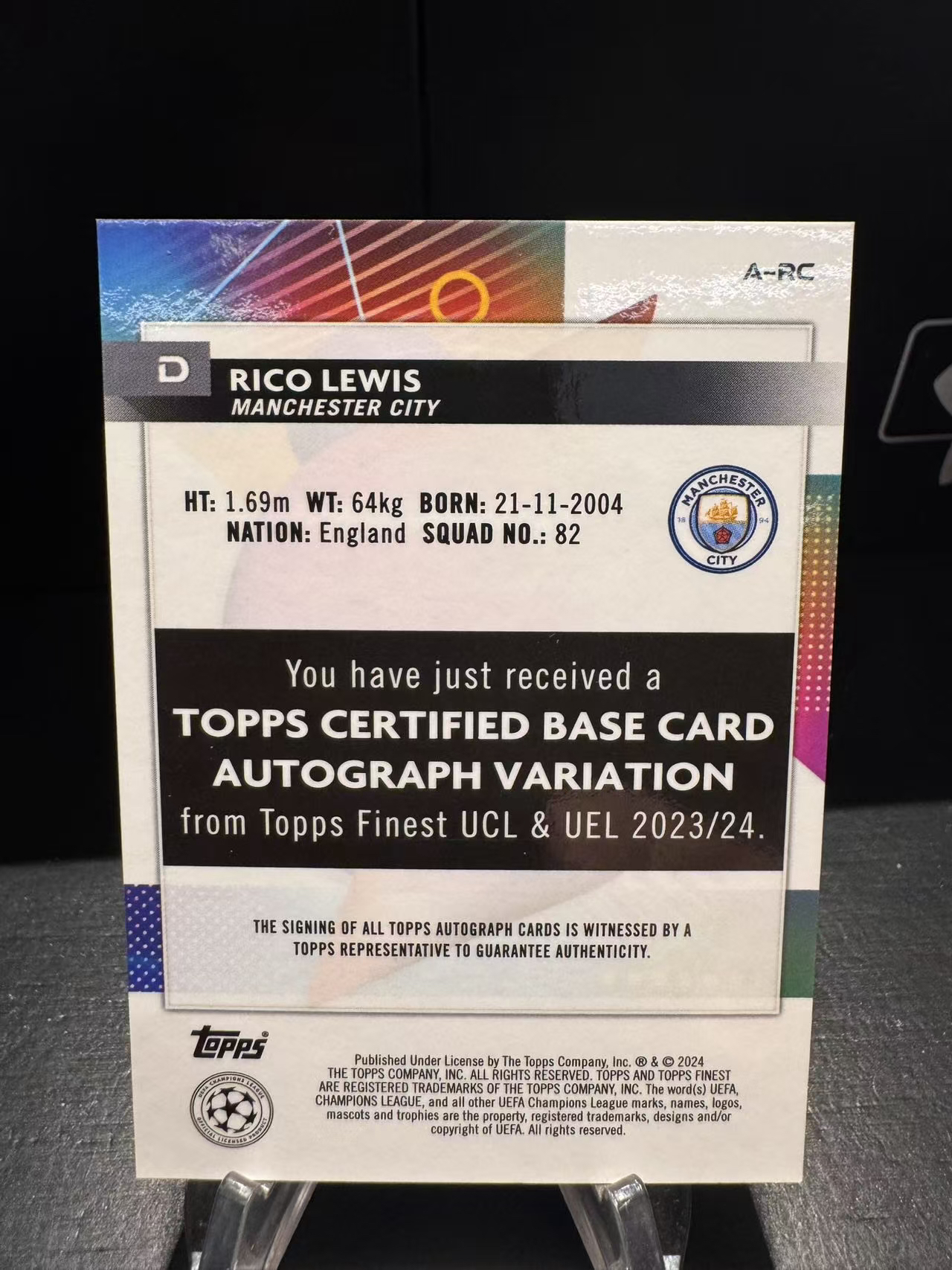 龖2023-24 Topps Finest Rico Lewis 里科 刘易斯 英格兰 曼城 欧冠 签字 签名 银折 折射 卡品如图 MJ002L