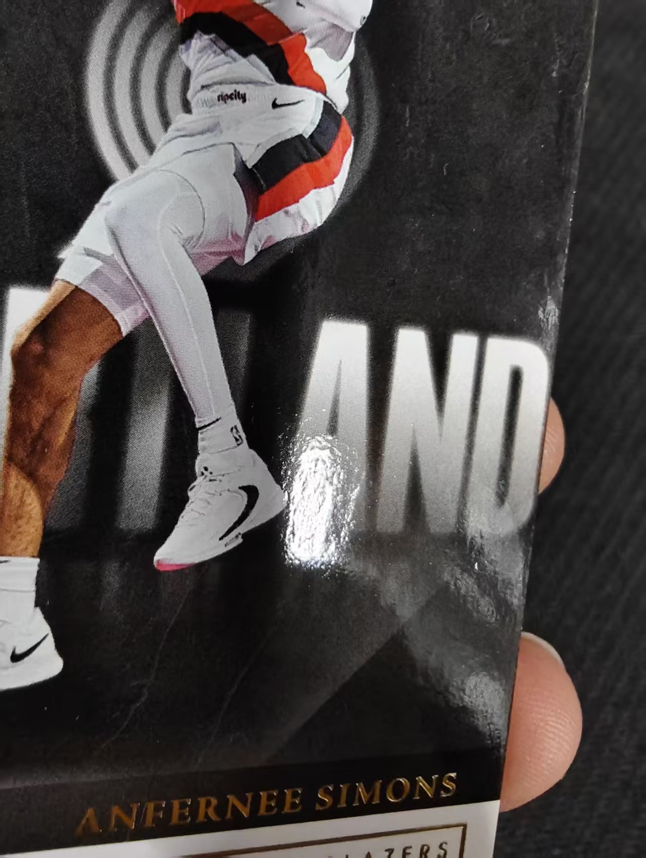 【汽水拍卖】2022-23 Panini Noir Anfernee Simons 诺尔 安芬尼 西蒙斯 开拓者 队标 10编 金平行 微瑕如图