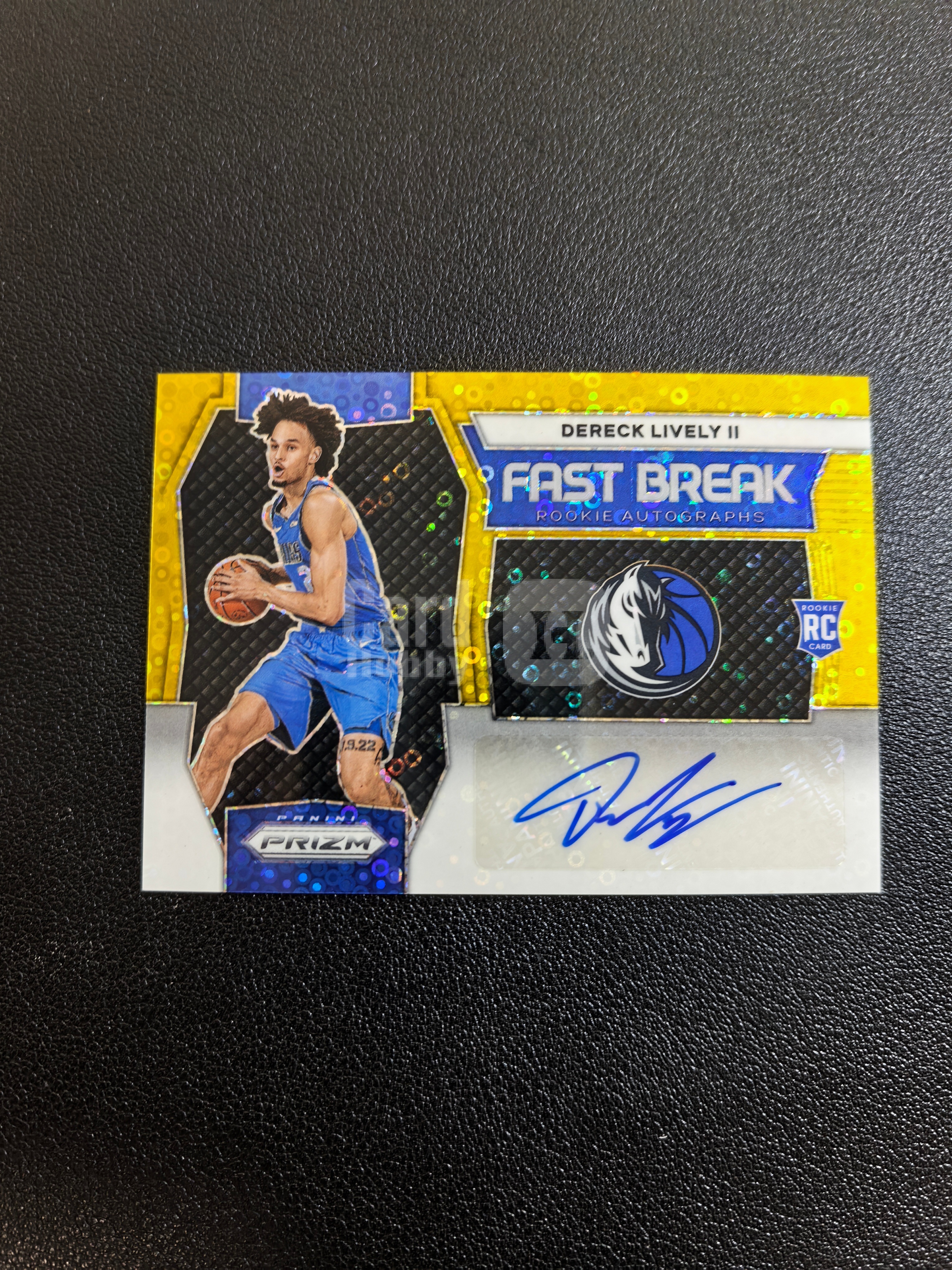 2023-24 Panini Prizm Dereck Lively II RC PZ 独行侠 德里克莱夫利二世 新秀 05/10编 签字 贴签 金泡泡折 折射 实卡精美 卡品如图 冯总