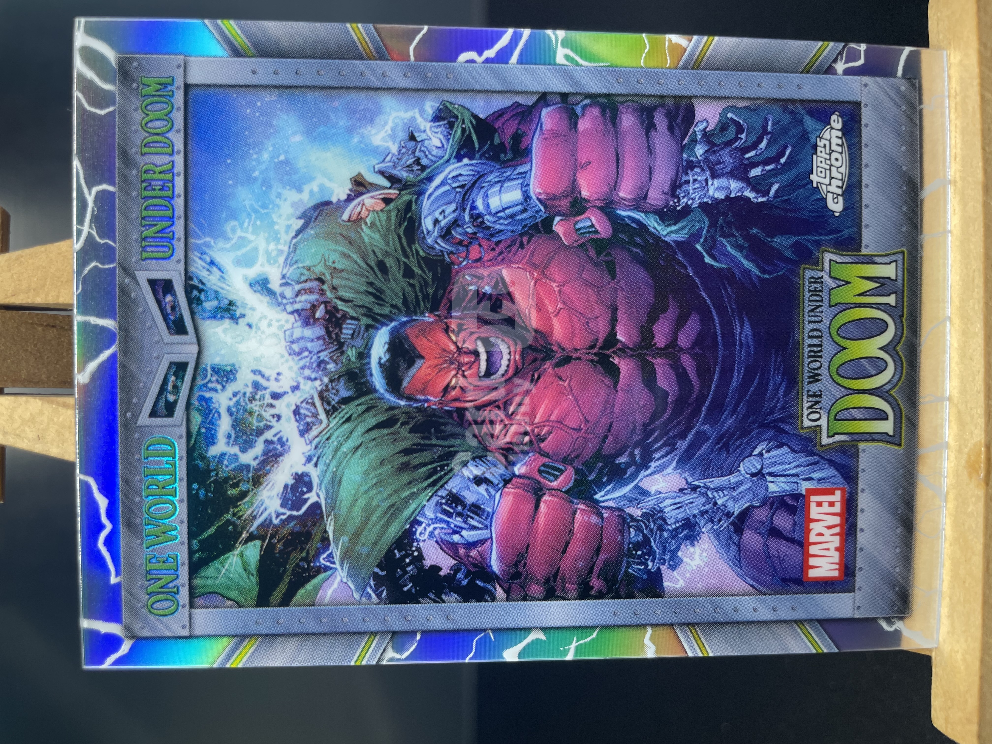 (B6)2026 TOPPS MARVEL 折射 红浩克 压制 毁灭博士 实卡好看 收藏凑套必备 卡品如图 !!!
