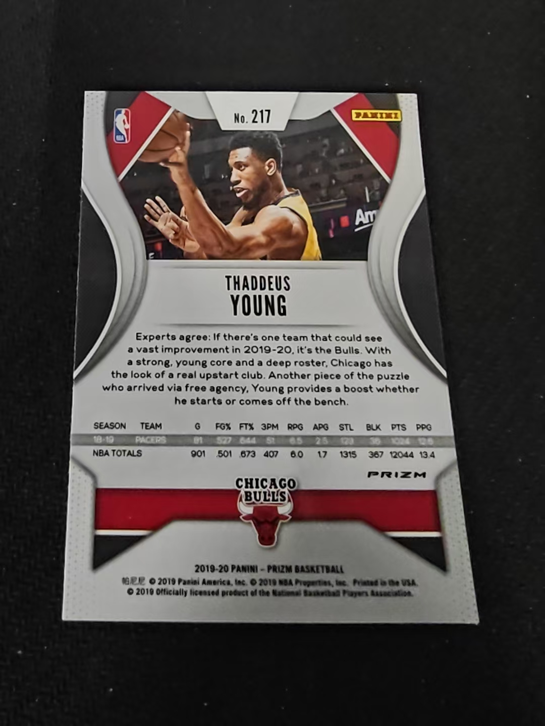 2019-20 Panini Prizm thaddeus young 公牛 赛迪斯 杨 红波纹 PZ 划痕 边角瑕疵 #217