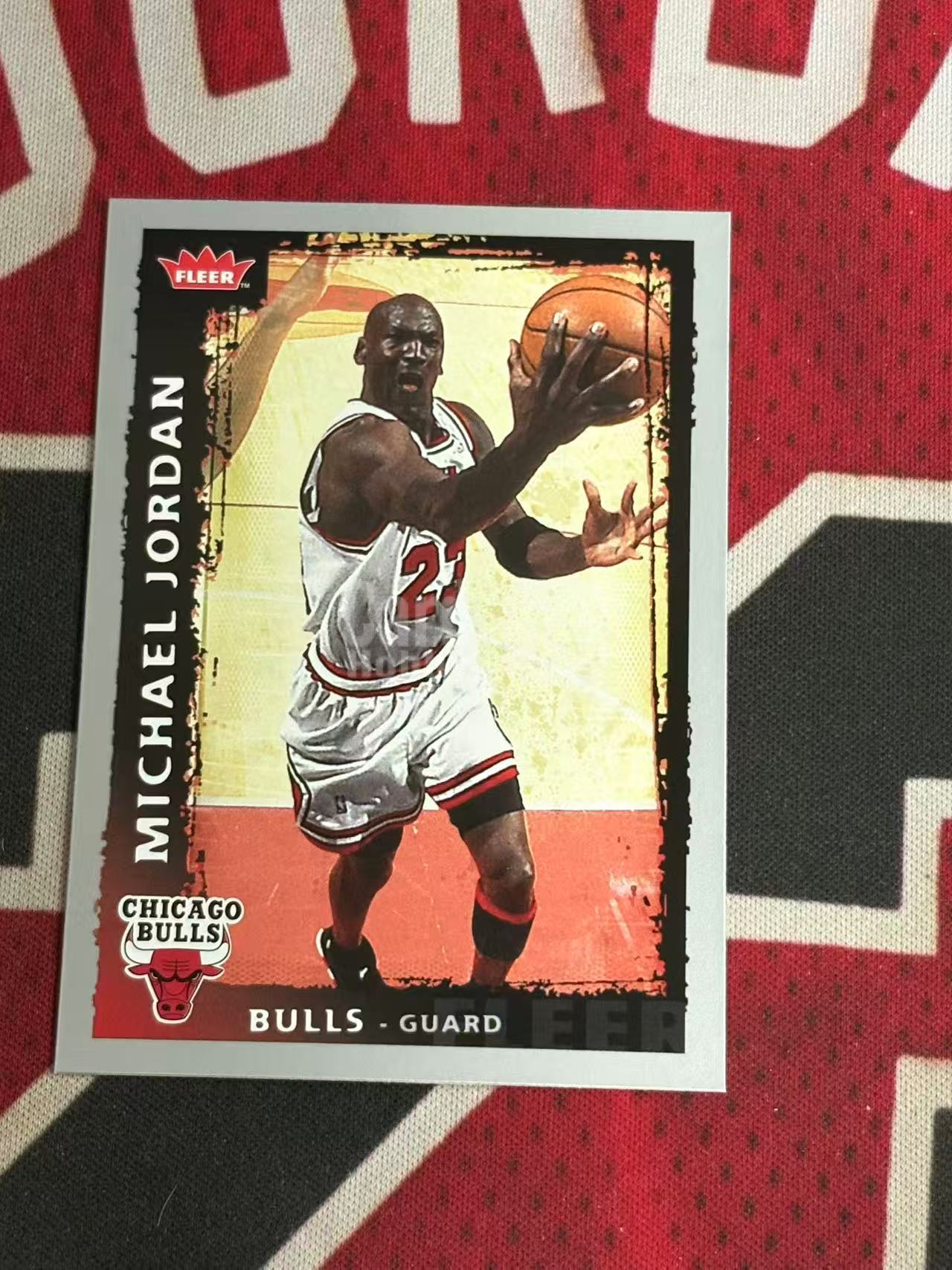 2008-09 NBA FLEER 公牛名宿 飞人 篮球之神 迈克尔乔丹 经典动作选图 记录生涯经典时刻 卡片设计精美 专收凑套必备【烂臭嘴拍卖】