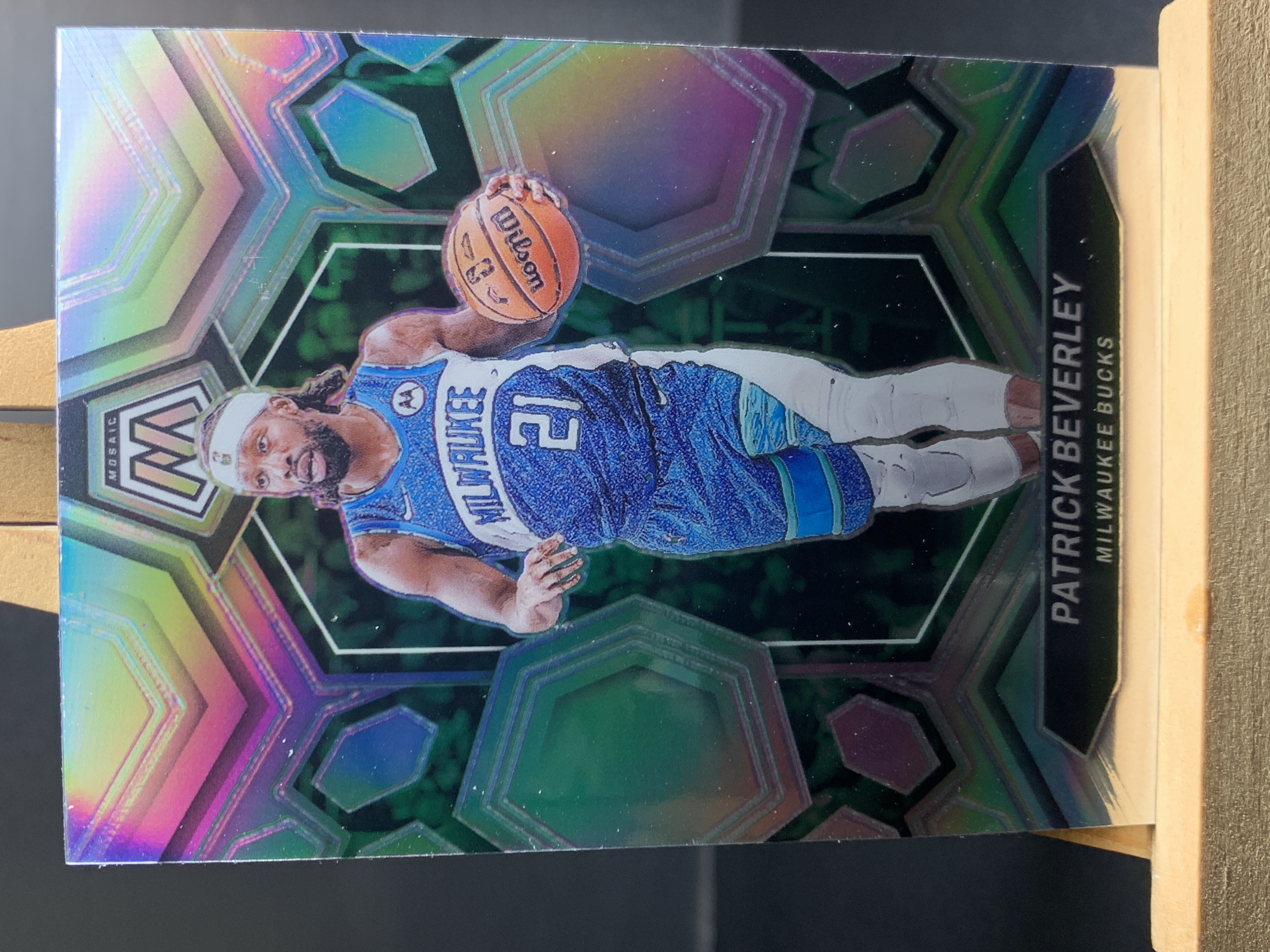(C5) 2023-24 PANINI 马赛克 银折 帕特里克 贝弗利  雄鹿 近期大热球星  收藏必备 卡品如图  ! ! !
