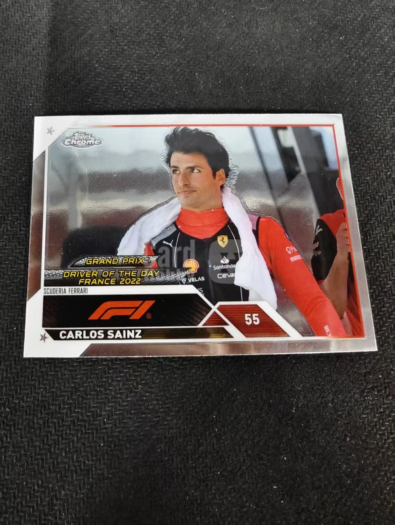 2023 Topps Chrome F1 Carlos Sainz 卡洛斯 赛恩斯 法拉利车队 划痕 边角瑕疵 #177