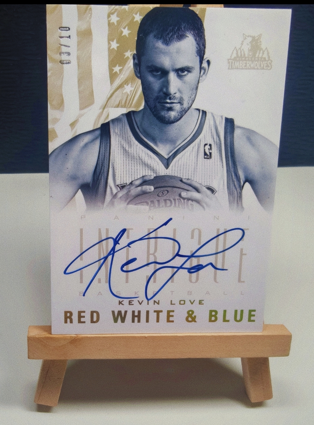 2012-13 Panini Intrigue Kevin Love 阴谋 凯文 乐福 10编 卡签 白金折射 少见 国旗签 森林狼 骑士 詹姆斯 欧文夺冠年队友专收必备 三分神准