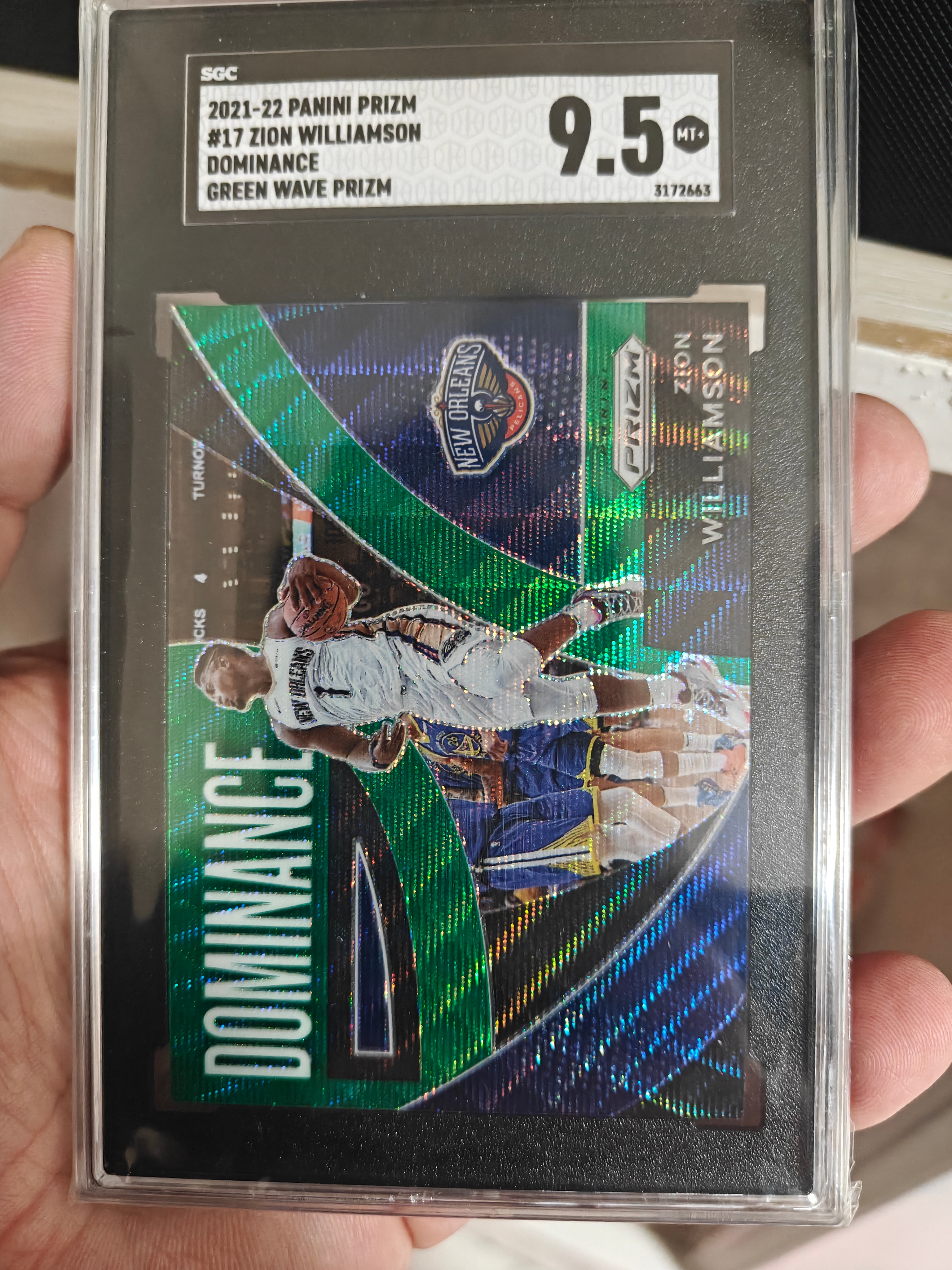 2021-22 Panini Prizm Zion Williamson #17 SGC9.5 威廉姆森 横版 锡安 鹈鹕 折射 绿折 时刻 特卡 凑套必备