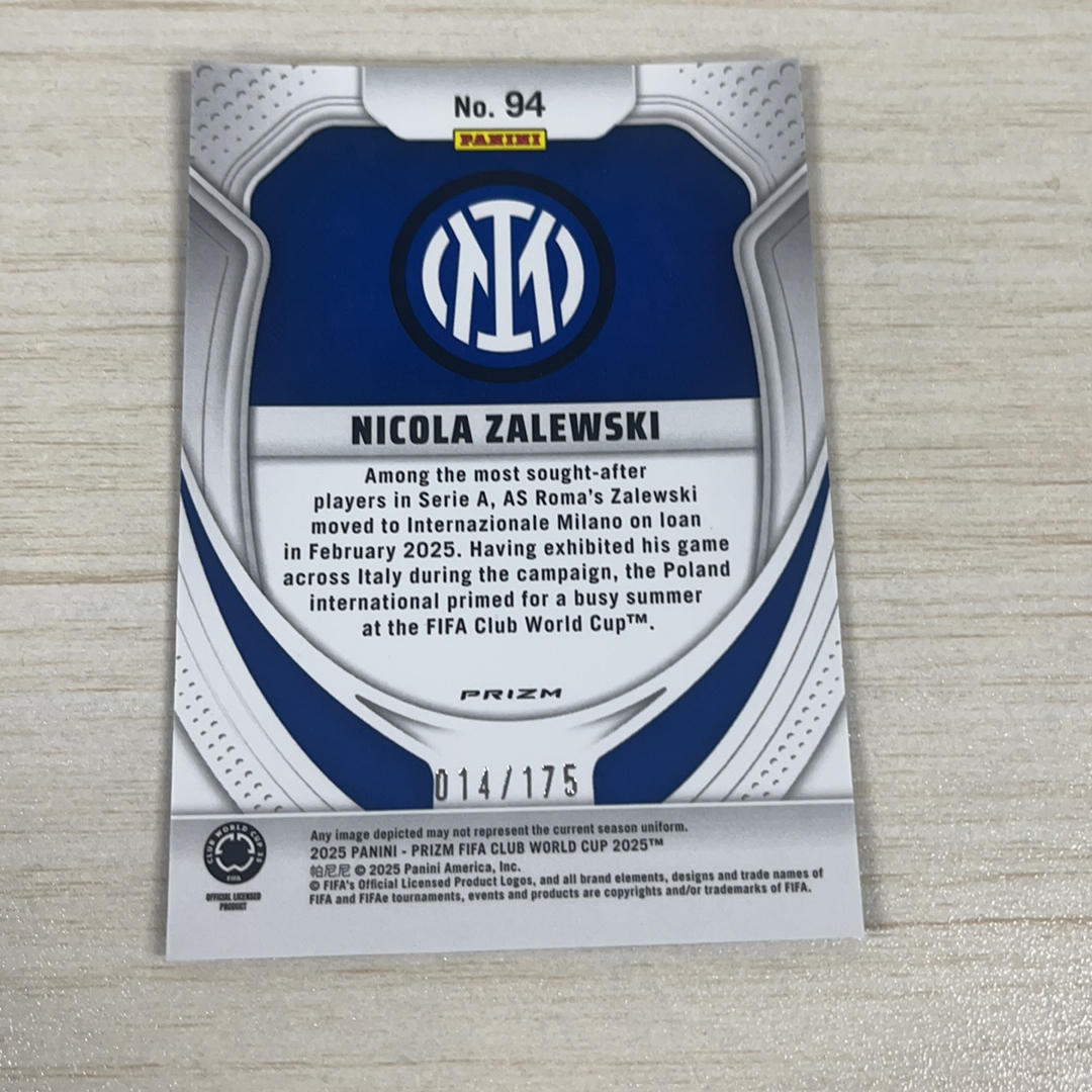 【小牛代拍】2025 Panini Prizm 世俱杯 PZ 扎莱夫斯基 国际米兰 国米 蓝碎冰折 175编 NICOLA ZALEWSKI 卡品如图(一哥)