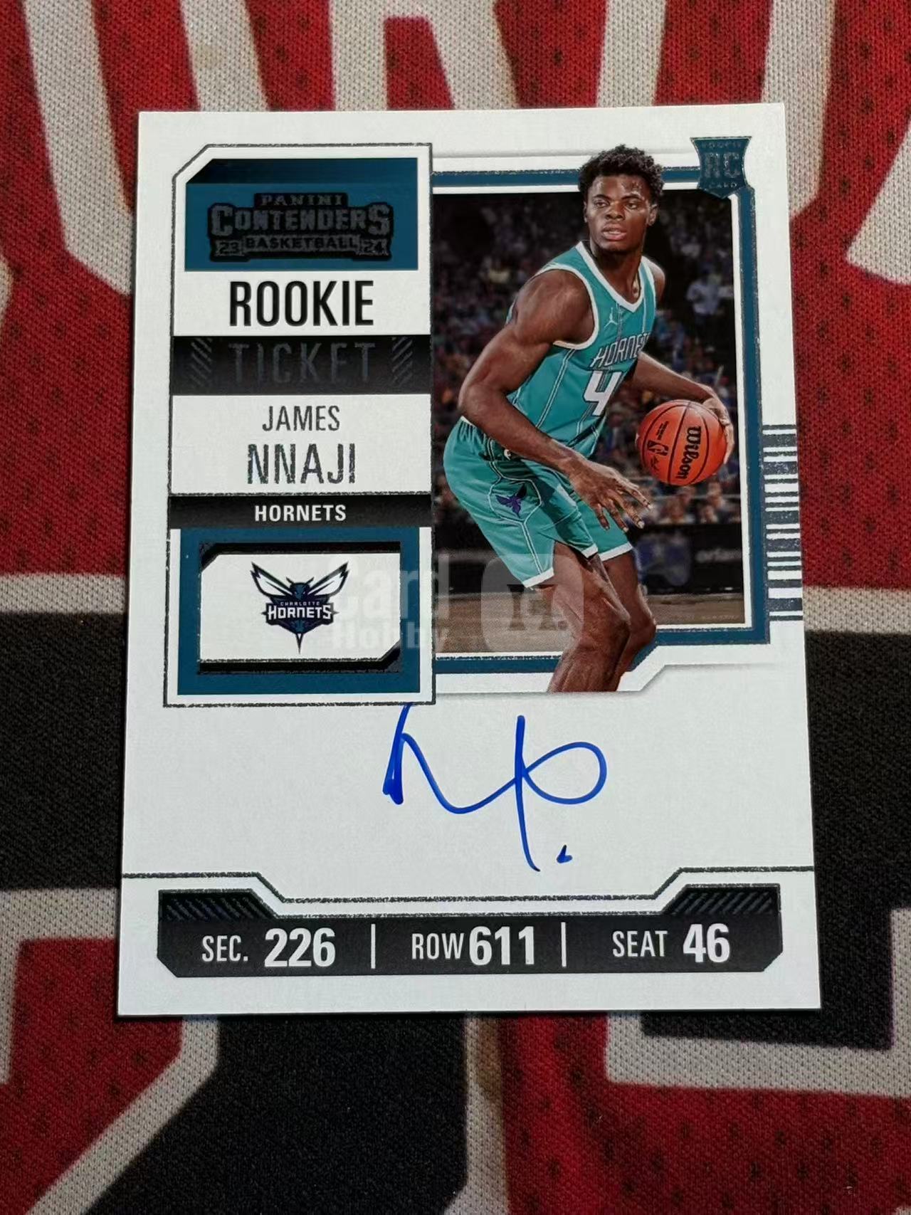 2023-24 PANINI CONTENDERS James Nnaji 球票系列 黄蜂 新秀RC 詹姆斯纳吉 签字卡 卡签 正新秀球票签字卡 专收凑套必备【烂臭嘴拍卖】