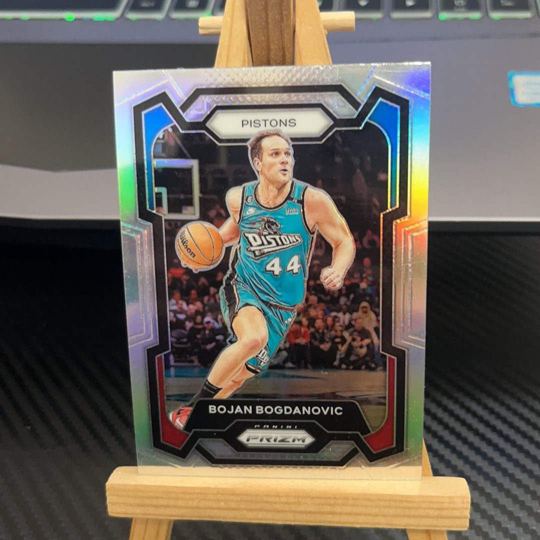 2023-24 Panini Prizm Bojan Bogdanovic 博格达诺维奇 活塞 银折 折射 prizm系列 pz 卡品如图 凑图必备 值得收藏!免费代卖!