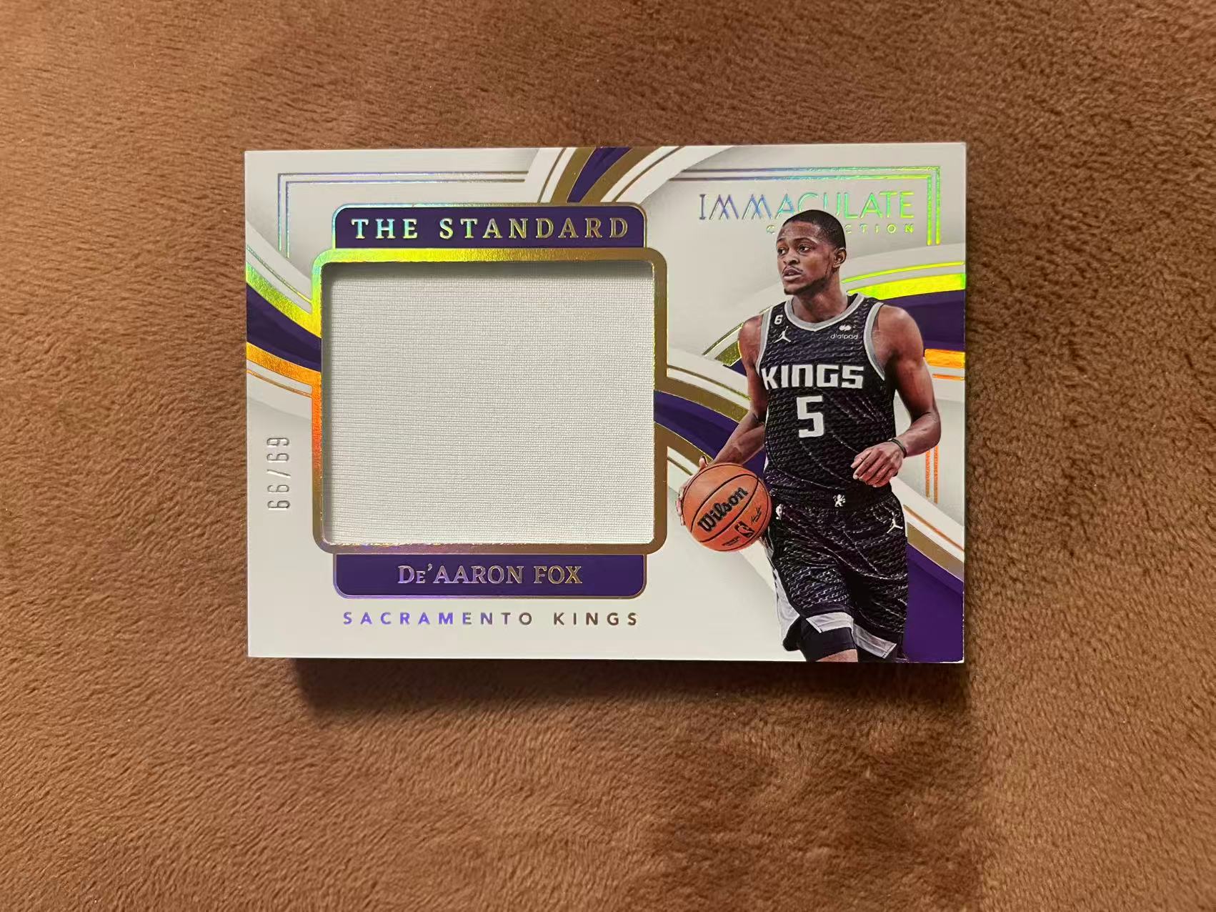2022-23 Panini Immaculate De'Aaron Fox 爱咪咪imm 国王 达隆 达龙 福克斯 狐狸 The Standard 大窗GU球衣 落场切割 patch 99编【z】