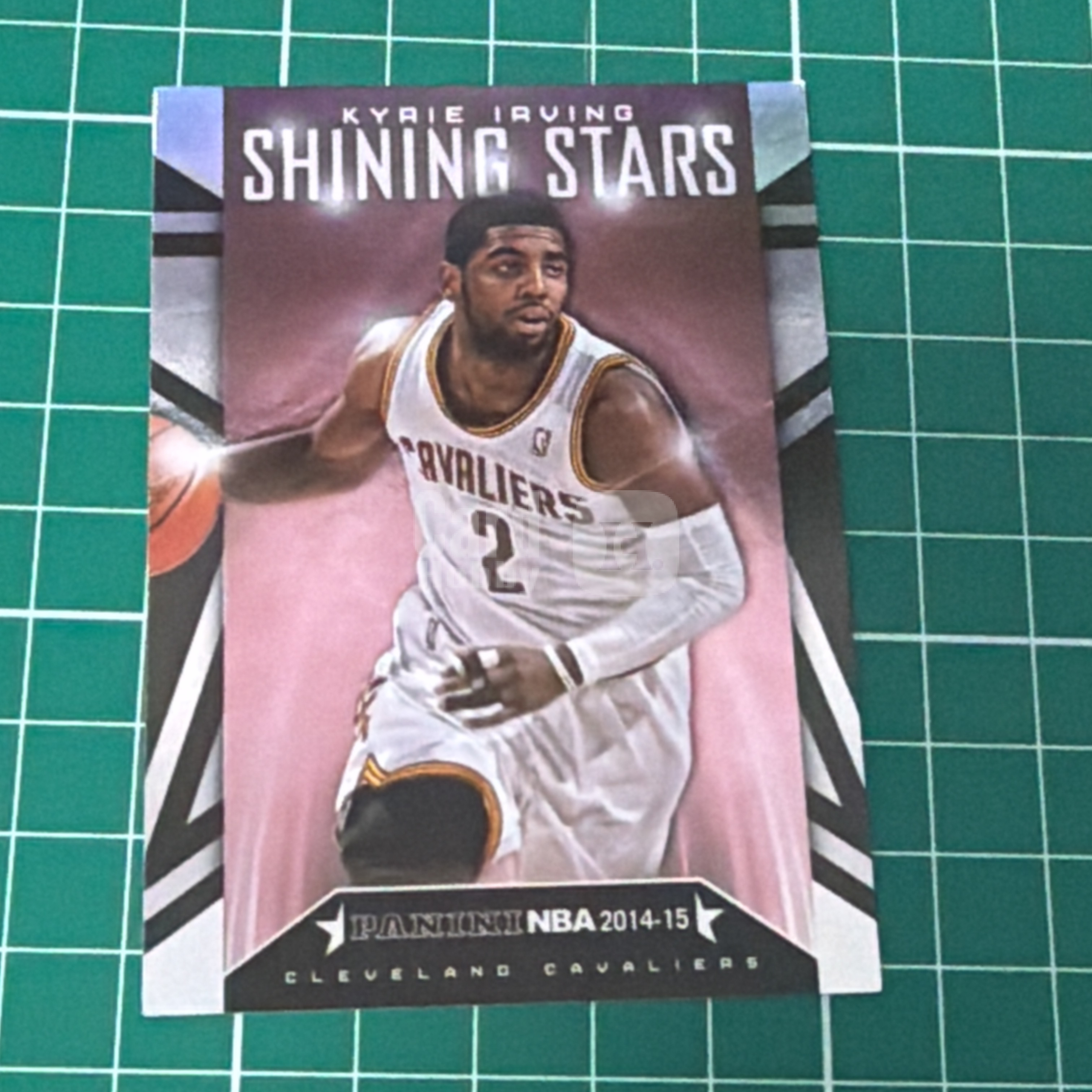 2014-15 Panini Americana Kyrie Irving S.p.a. 凯里欧文 闪卡 聚光灯特卡 KI2 shining stars 骑士队 十年老卡 绝版卡 稀有大比例 背瑕如图
