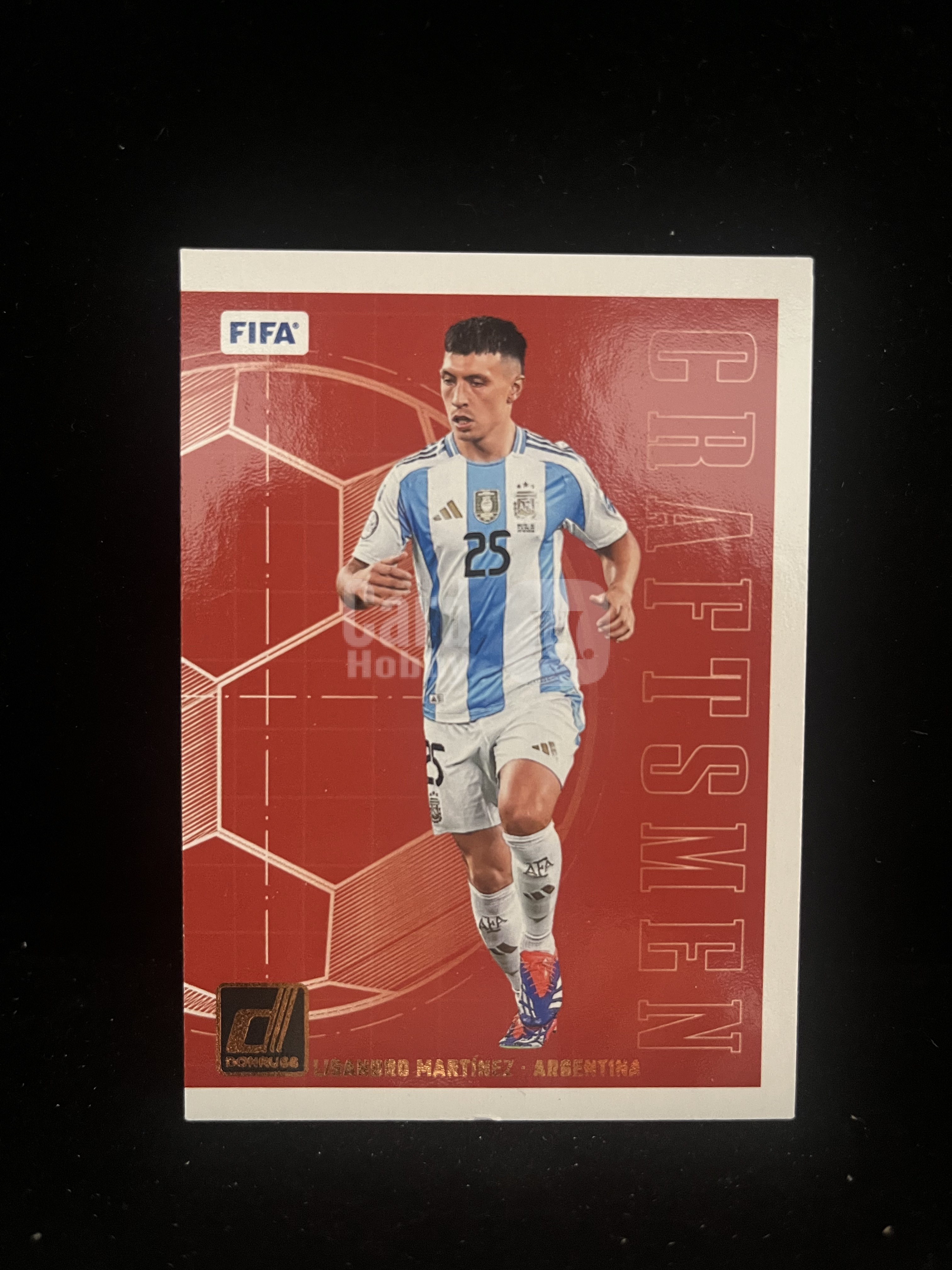 免费代拍 2024 Donruss FIFA 利桑德罗·马丁内斯 Lisandro Martinez 卡品如图#F229