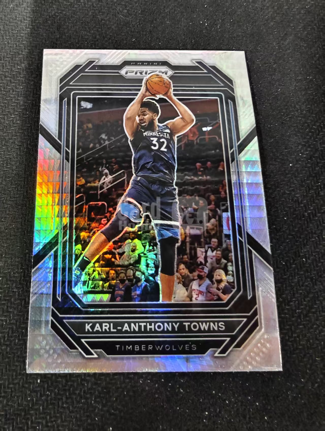 2022-23 Panini Prizm Karl Anthony Towns PZ 森林狼 卡尔 安东尼 唐斯 hyper折 PZ 划痕 边角瑕疵 #68