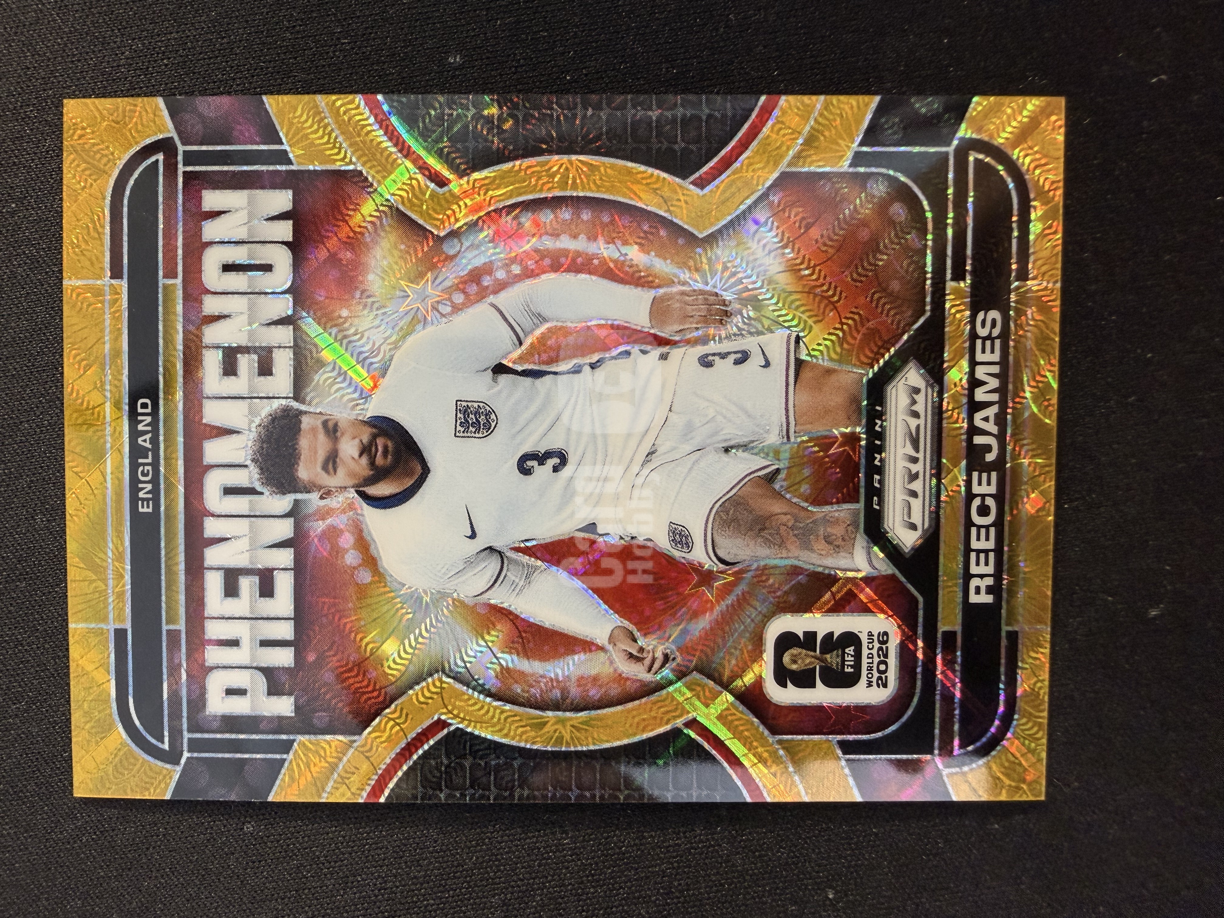 2026 Panini Prizm World Cup Reece James FIFA 世界杯 英格兰 里斯 詹姆斯 Phenomenon特卡 国际独占 金折射 首编 01/10编 - #8-1