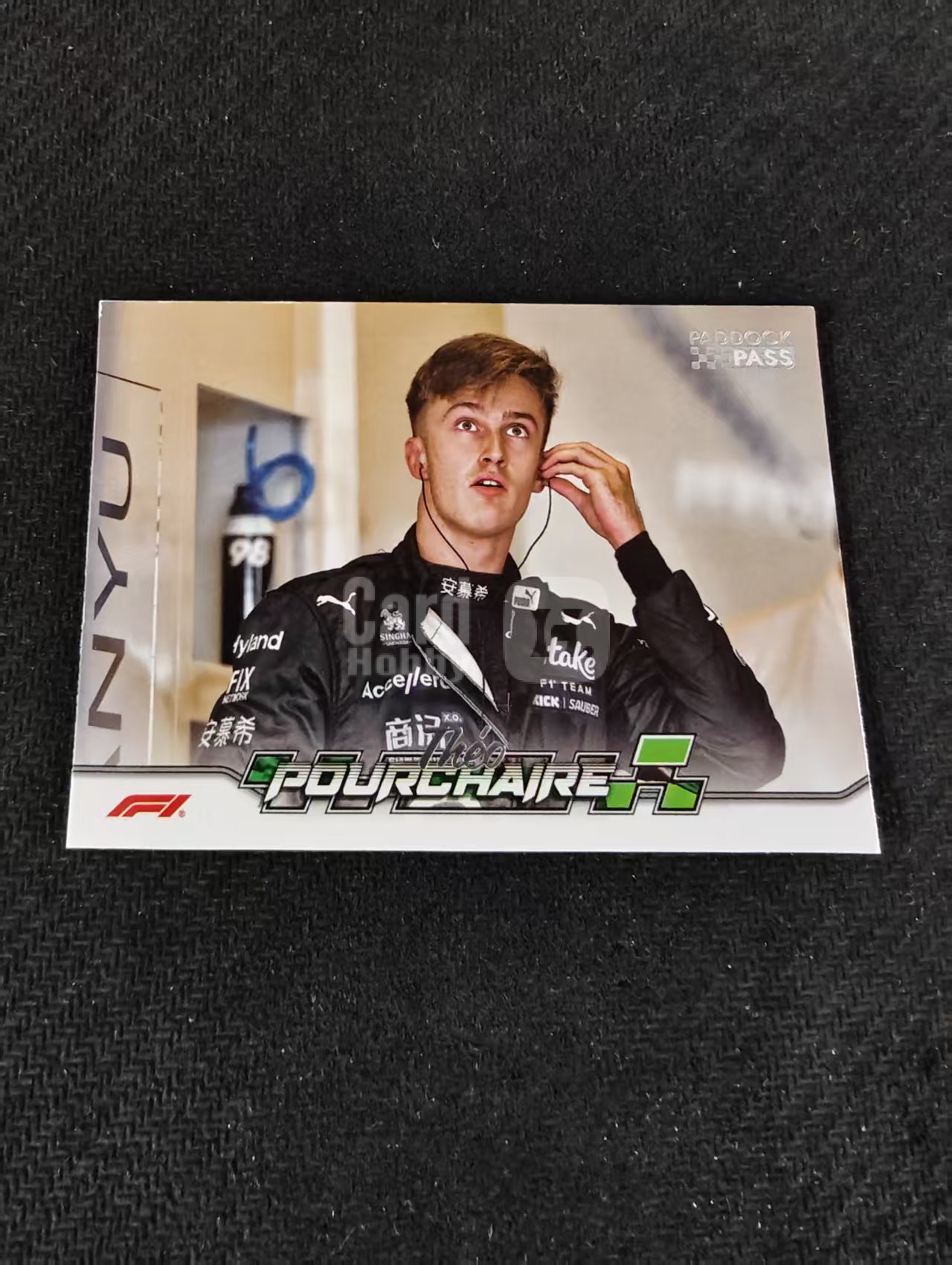 2024 Topps PADDOCK PASS Theo Pourchaire 西奥 普尔谢尔 索伯车队 围场通行证 划痕 边角瑕疵 @28