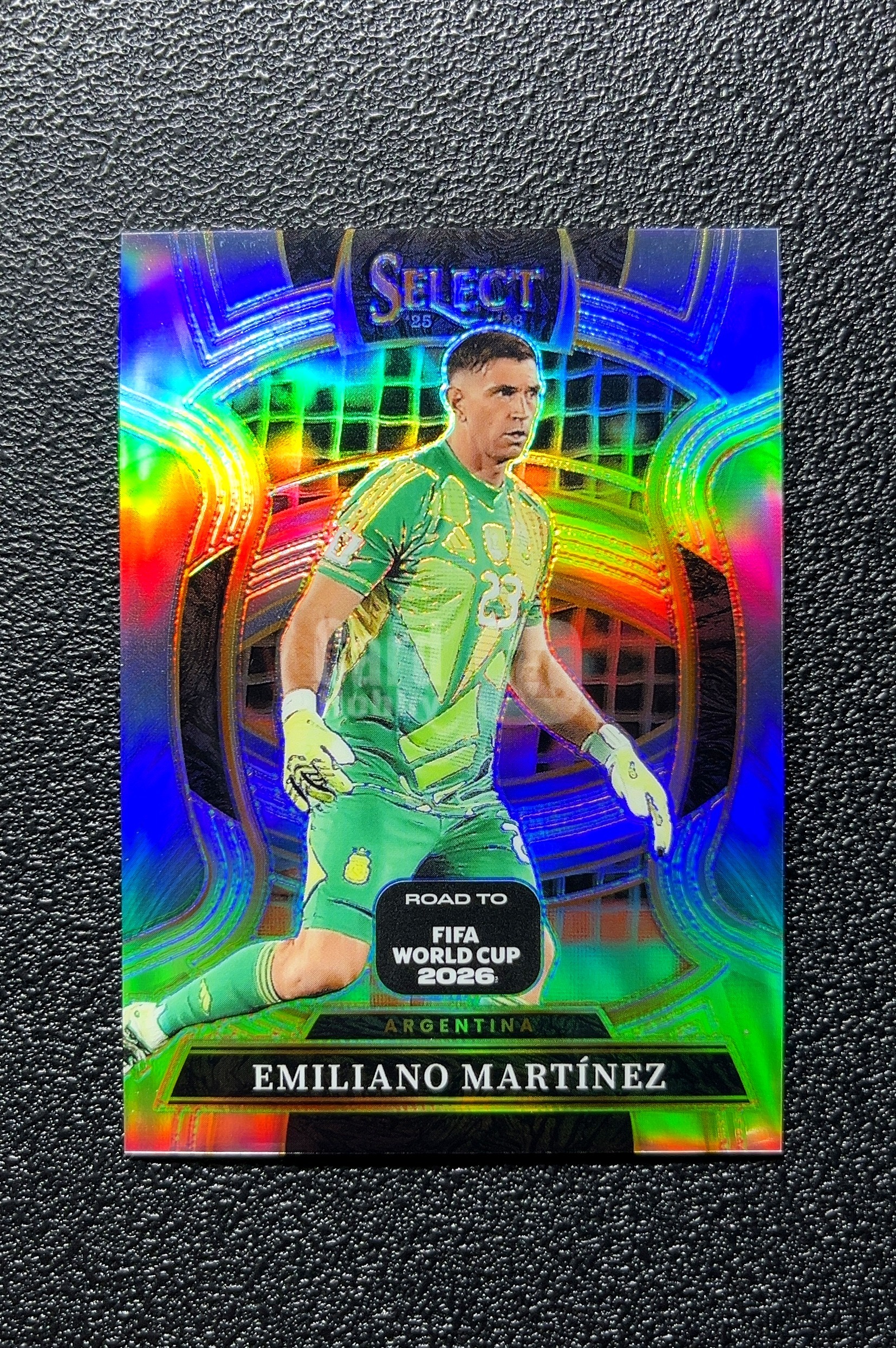 【小白1%代卖】2025 Panini SELECT ROAD TO FIFA WORLD CUP 2026 世界杯之路 EMILIANO MARTÍNEZ 埃米利亚诺·马丁内斯 银折 0808