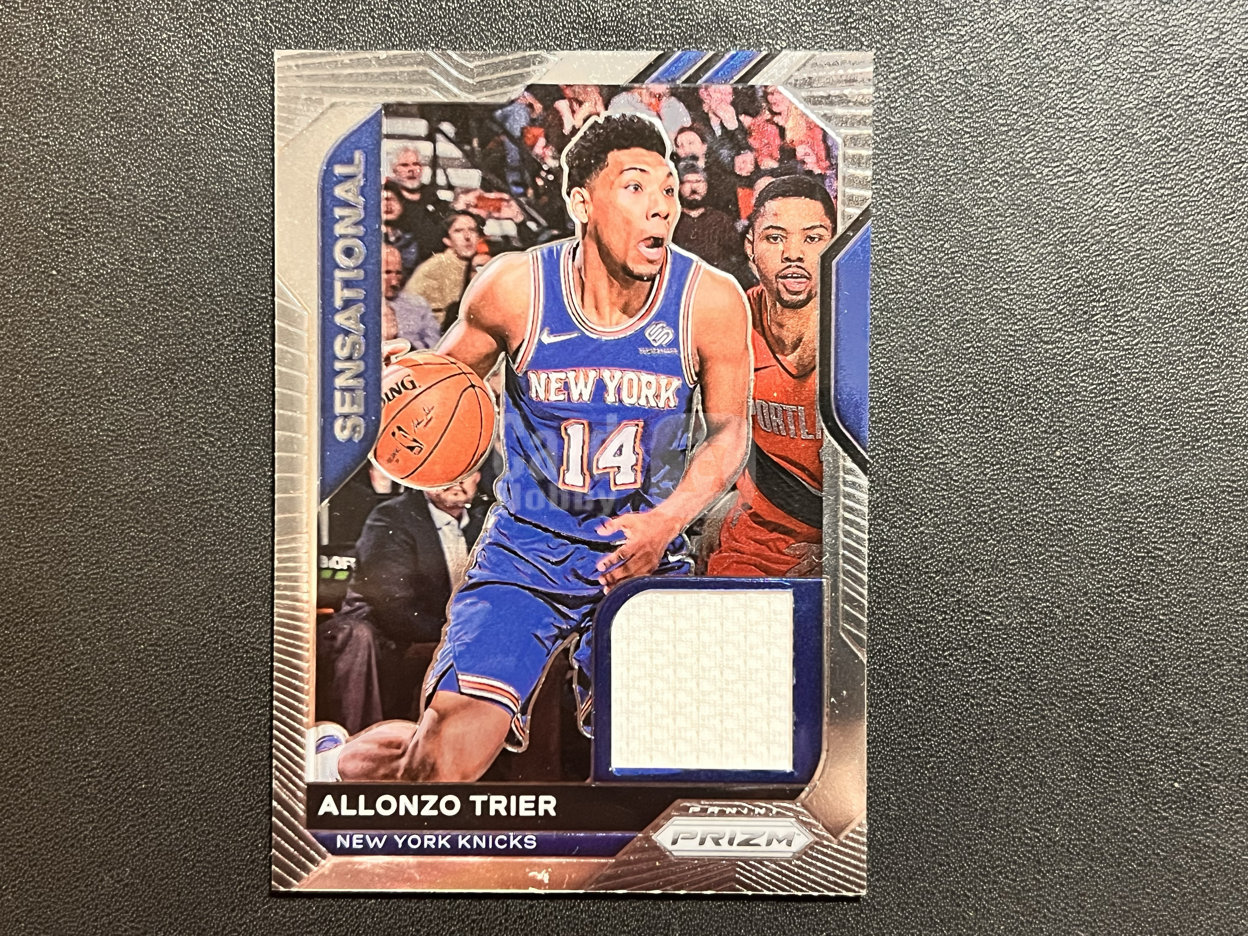 2020-21 Panini Prizm Allonzo Trier PZ 阿朗佐 特里尔 尼克斯 球衣 物料 不保卡品【亮