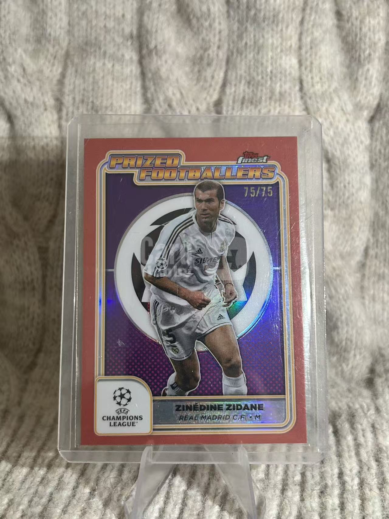 2025 Topps Finest UEFA Champions League Zinédine Zidane 齐达内,Prized Footballers 珍贵球员特卡,红折,75/75 编(尾编)