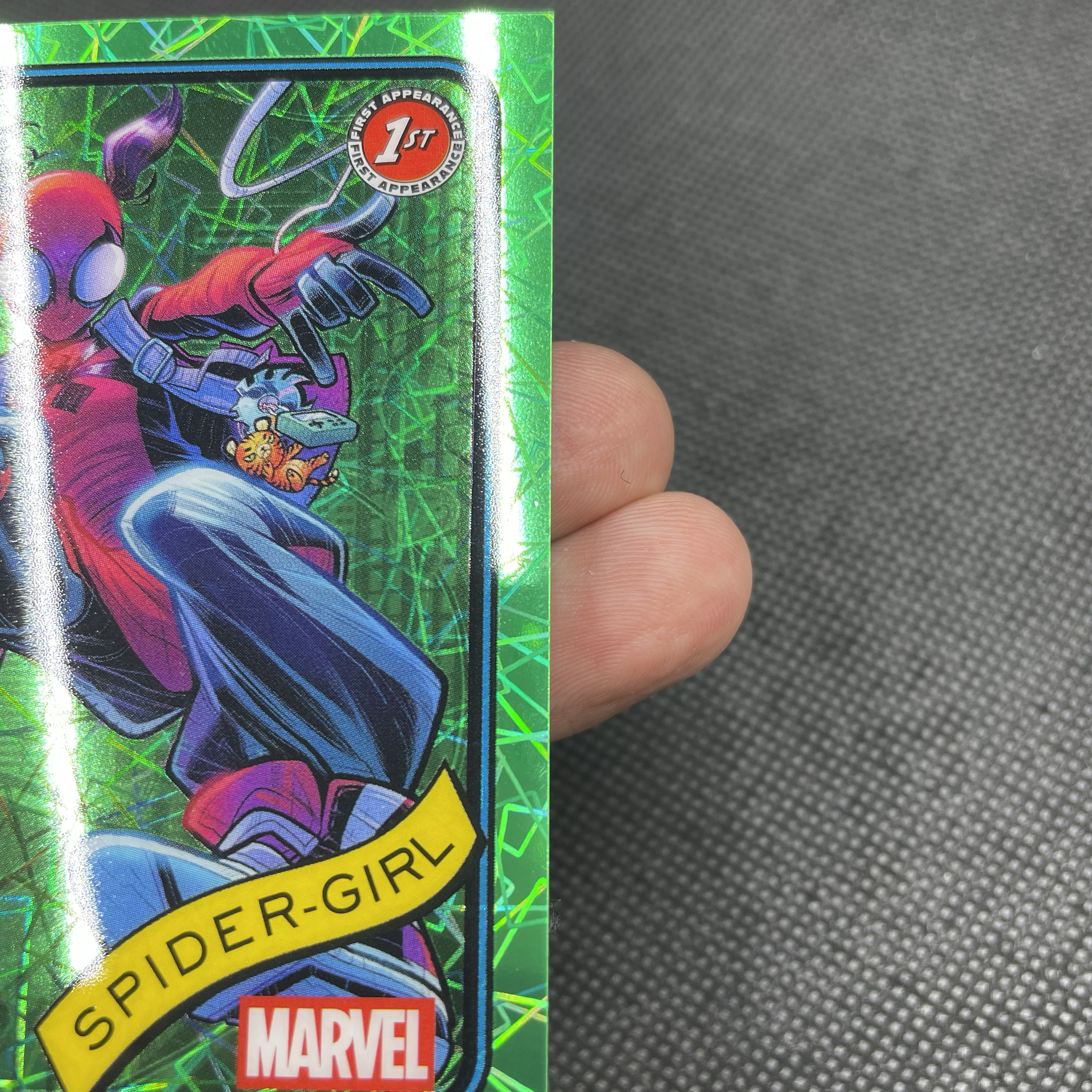 2025 Topps Chrome Spider-Girl 【无界代卖】Marvel(MCU)漫威 蜘蛛女孩 女蜘蛛侠 77/99编 绿折 绿镭射折 人气女角色 品如图 不累计 ZY