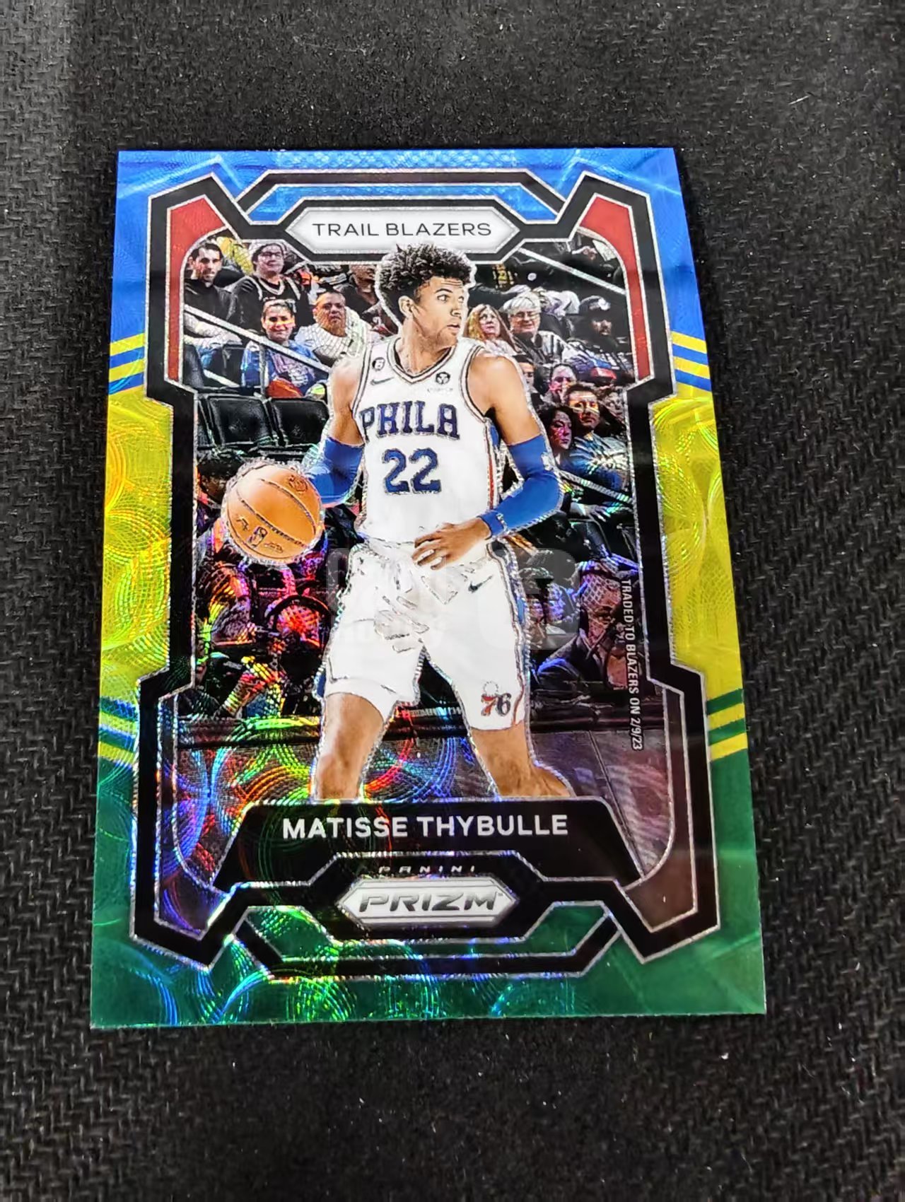 2023-24 Panini Prizm Matisse Thybulle PZ 马蒂斯 赛布尔 开拓者 三色圈圈折 PZ 划痕 边角瑕疵 #269
