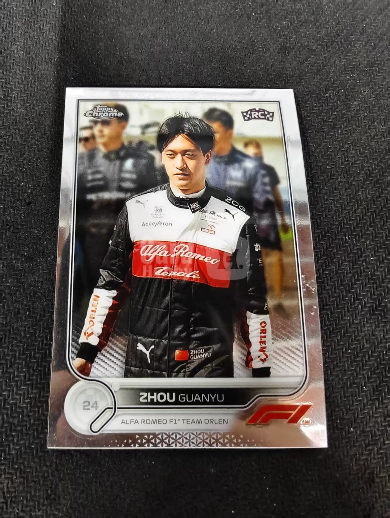 2022 Topps Chrome F1 Guanyu Zhou RC 周冠宇 新秀 阿尔法罗密欧 划痕 边角瑕疵#68