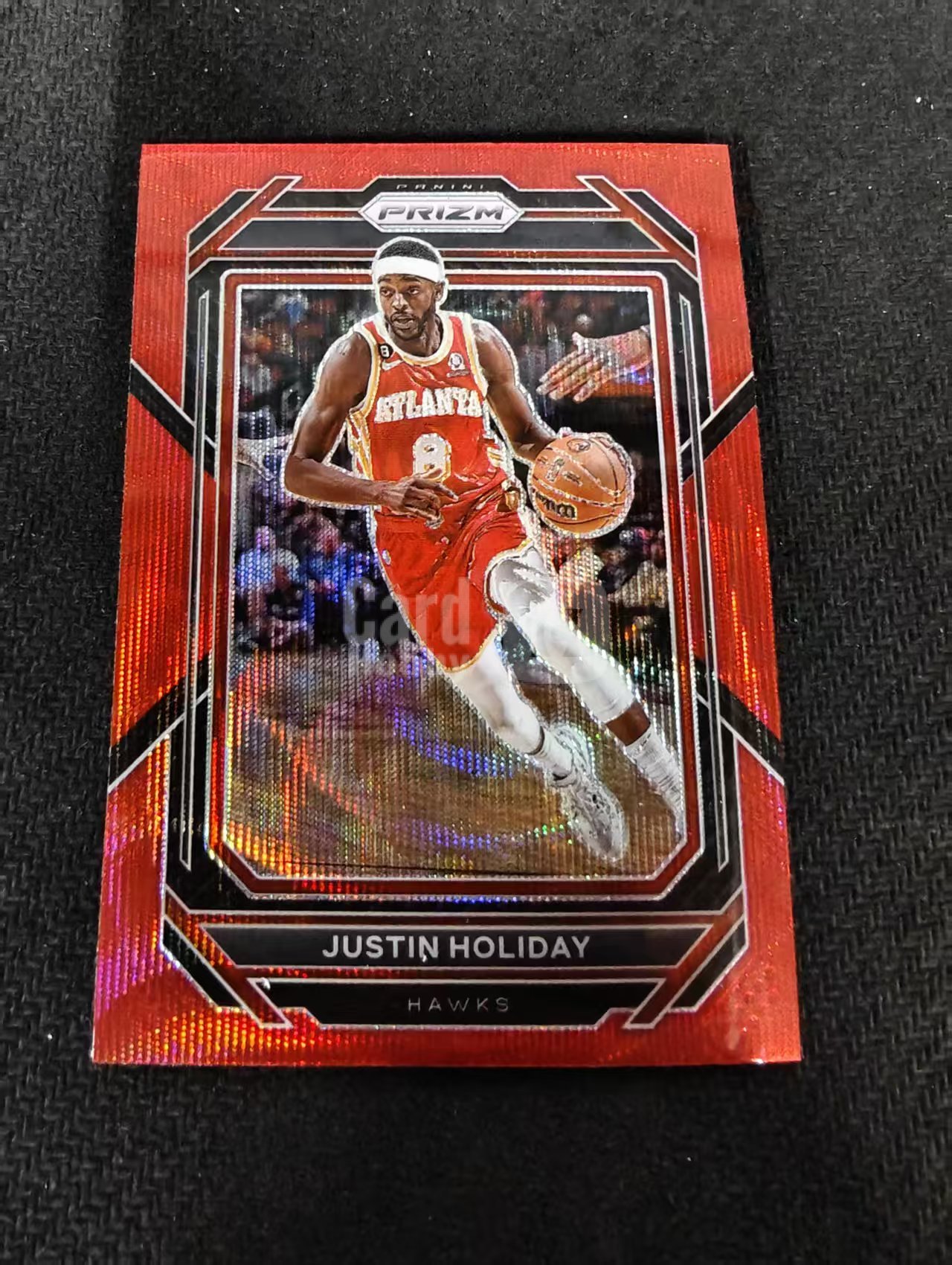 2022-23 Panini Prizm Justin Holiday 亚特兰大老鹰 贾斯汀 霍勒迪 红波纹 PZ 划痕 边角瑕疵 #151