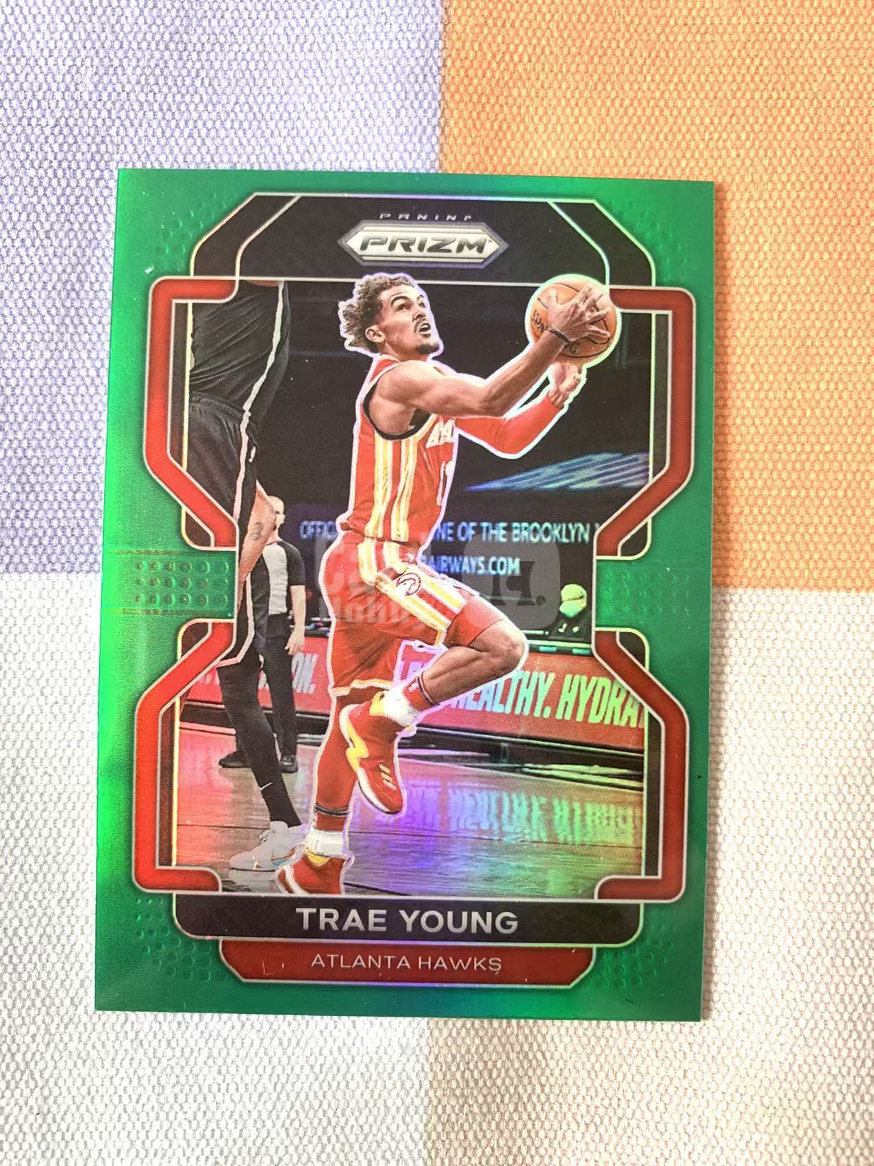 2023-24 Panini Prizm Trae Young PZ 特雷杨 老鹰 绿折 折射 小虎
