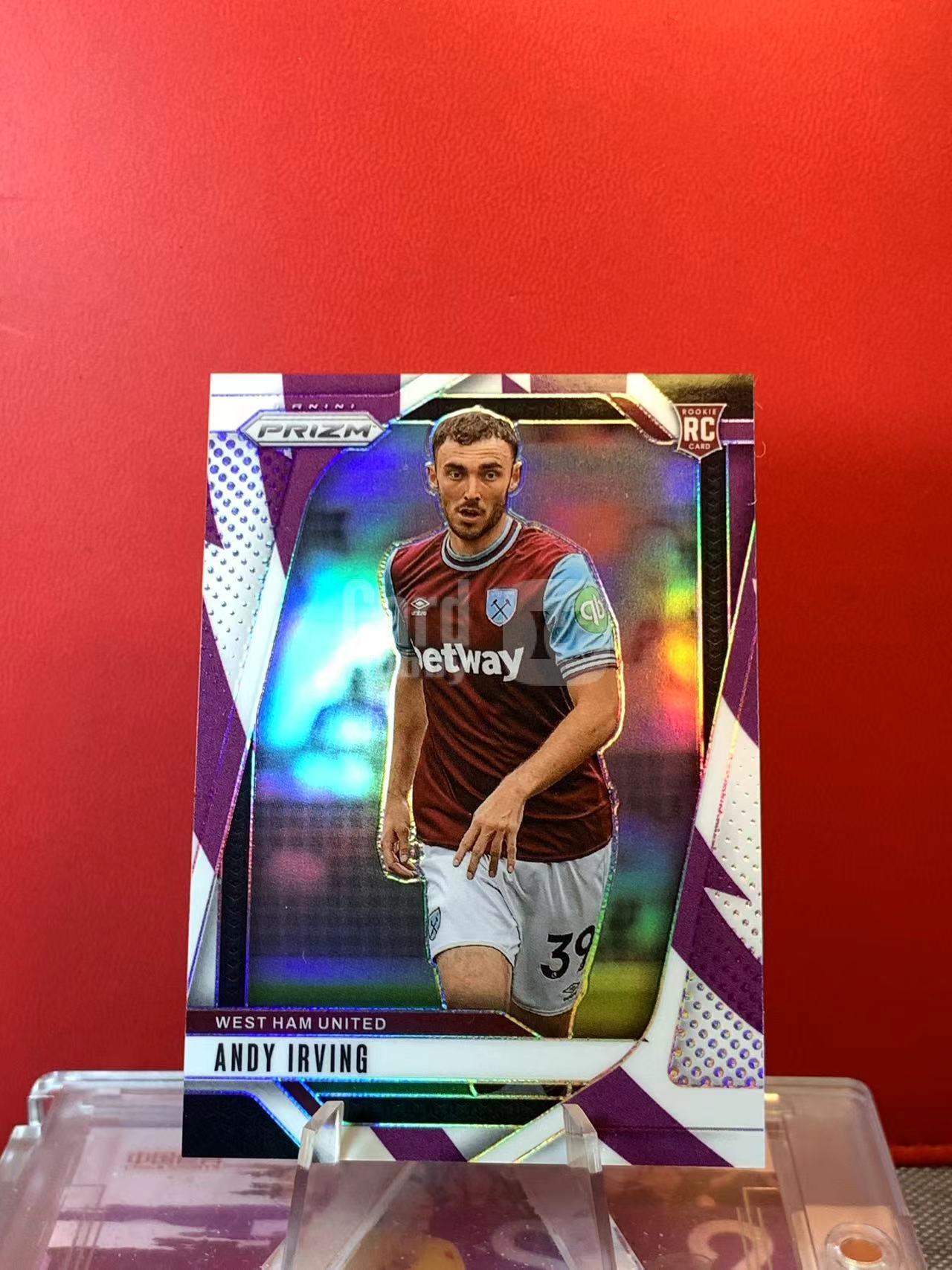 (詹叔代拍)2024-25 Panini Prizm 英超 PZ Andy Irving 安迪 欧文 RC新秀 60/92编 紫白条纹双色折 折射 西汉姆联 顺丰寄付 泰山