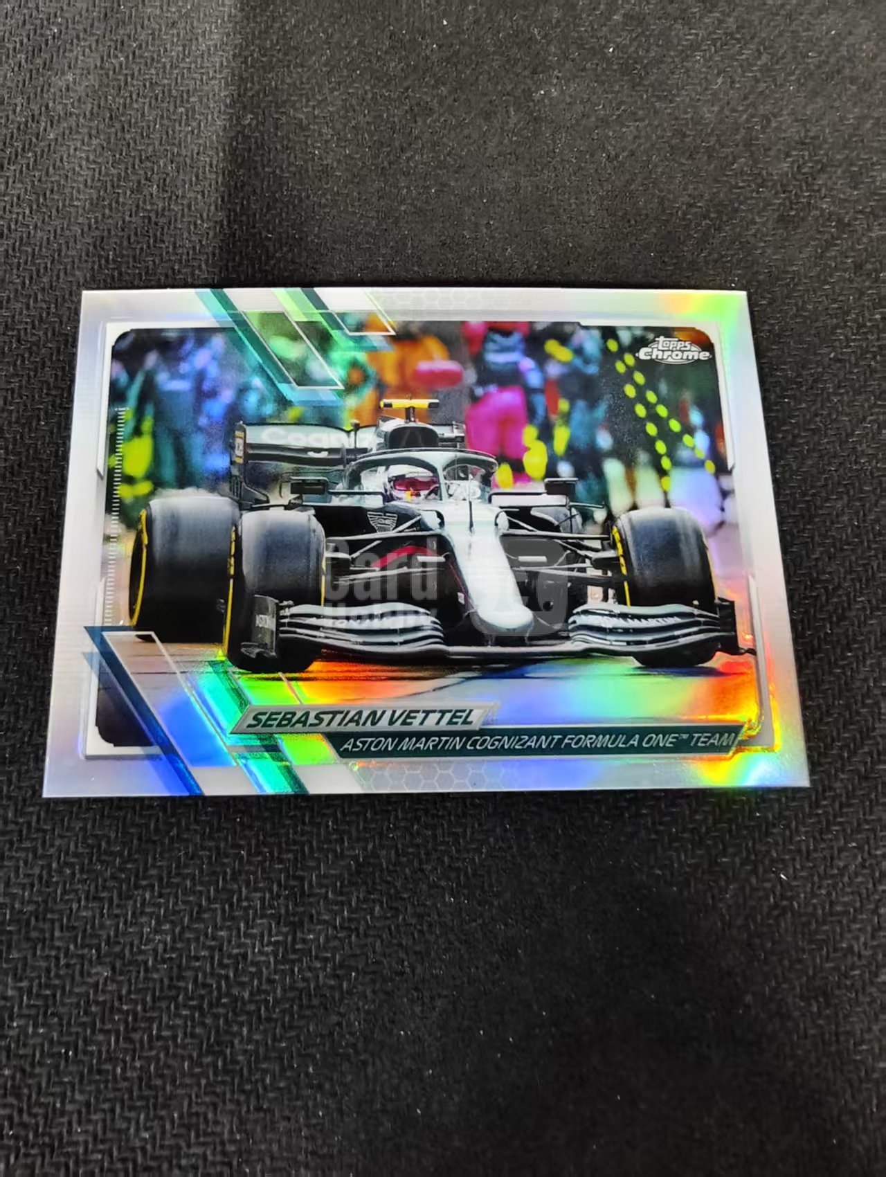 2021 Topps Chrome Sebastian Vettel F1 阿斯顿马丁 维特尔 银折 划痕 边角瑕疵 #102
