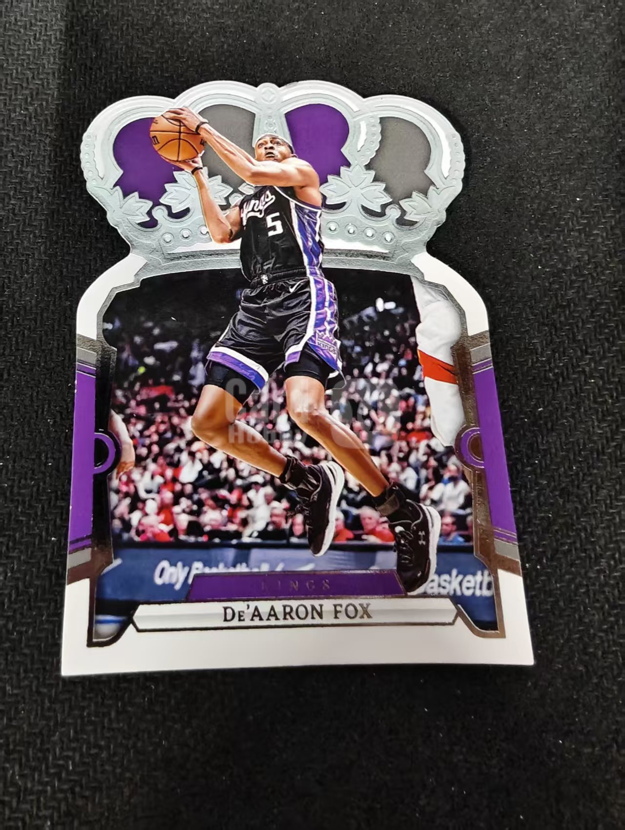 2023-24 panini Crown Royale De'Aaron Fox 达龙 福克斯 国王 皇冠 异形 划痕 边角瑕疵 #70