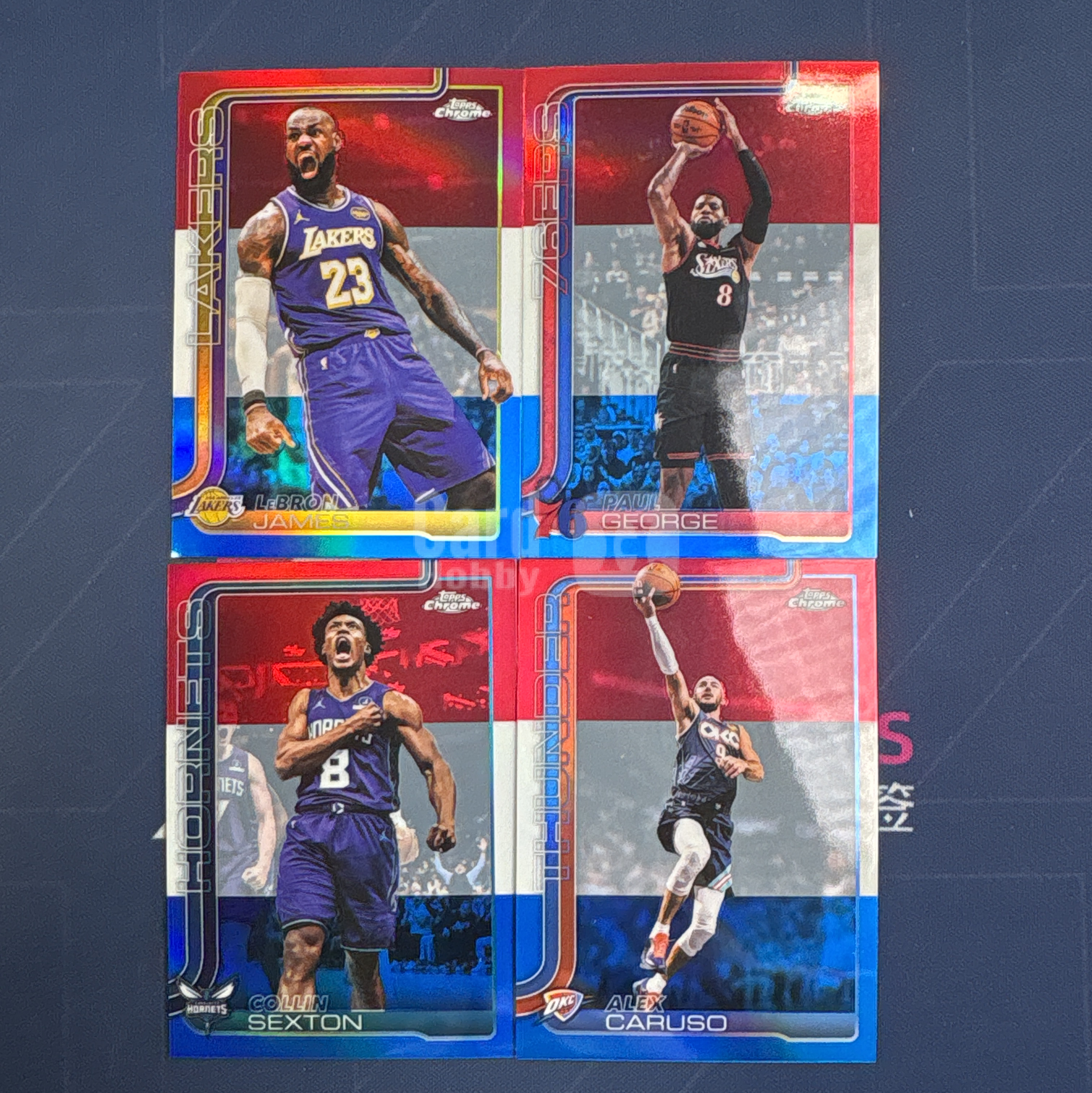 2026 Topps Chrome 【爆爆代卖】 勒布朗 詹姆斯 小皇帝 保罗 乔治 科林 塞克斯顿 亚历克斯 卡鲁索 湖人 76人 黄蜂 雷霆 三色折 折射 4张Lot 专收必备 卡品如图 #黄