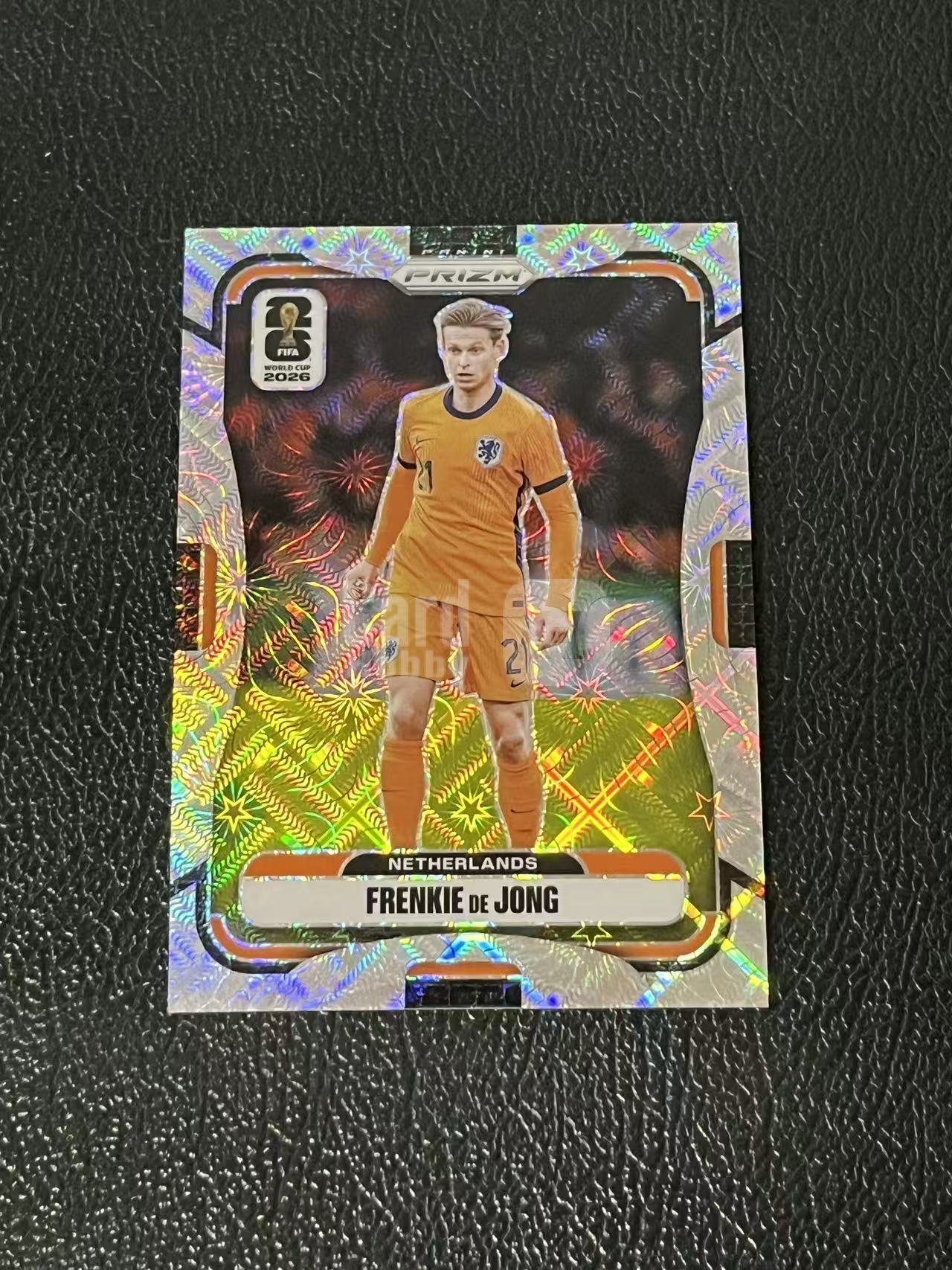 2026 Panini Prizm Fifa World Cup Frenkie de Jong 德容 巴萨 烟花折 荷兰 世界杯 银折 实卡精美 卡品如图 LZ8