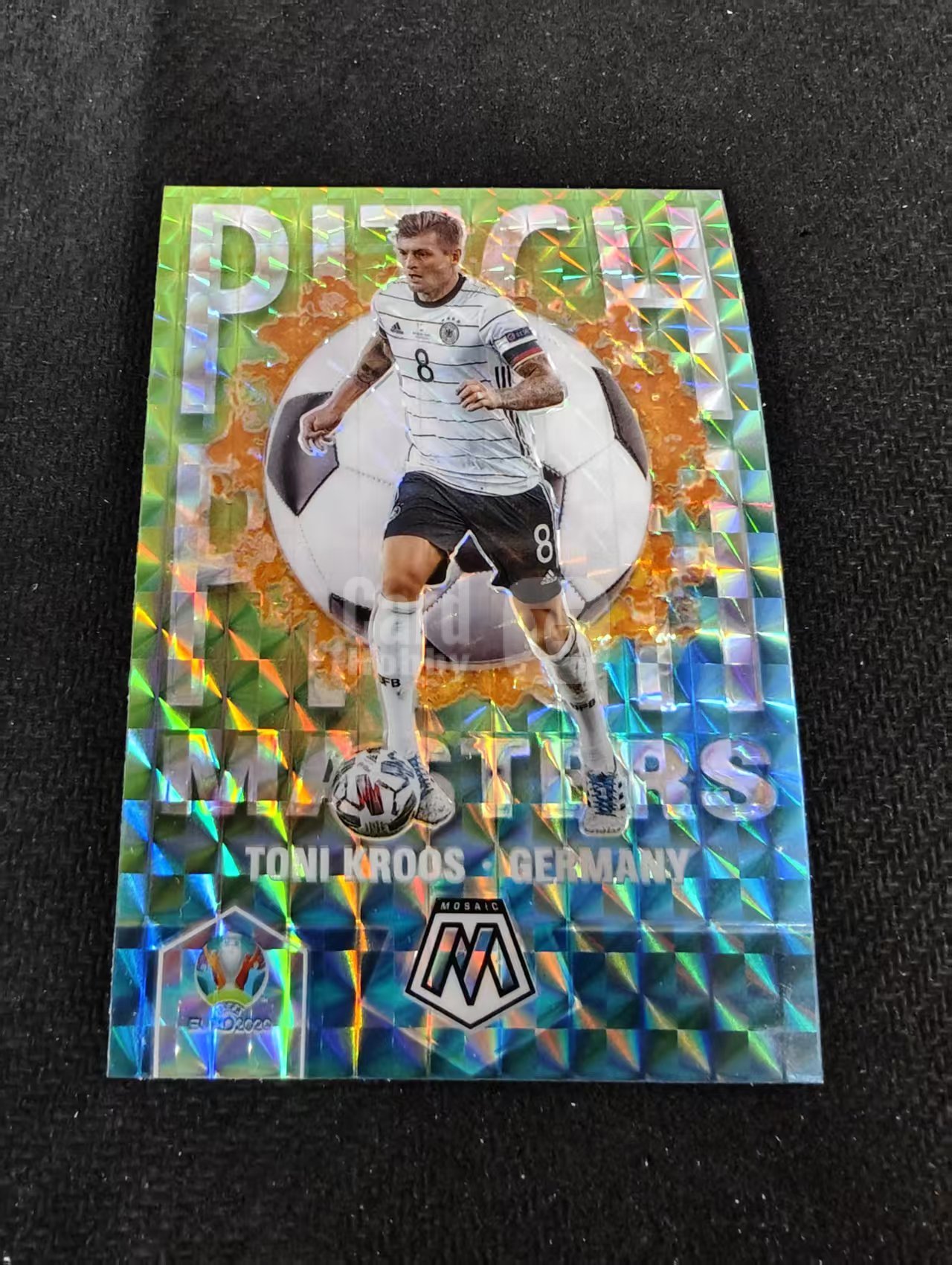 【可合并,不累计】2021 Panini Mosaic Toni Kroos 马赛克 欧洲杯 托尼 克罗斯 德国 特卡 欧洲杯 银马赛克折 划痕 边角瑕疵 #9