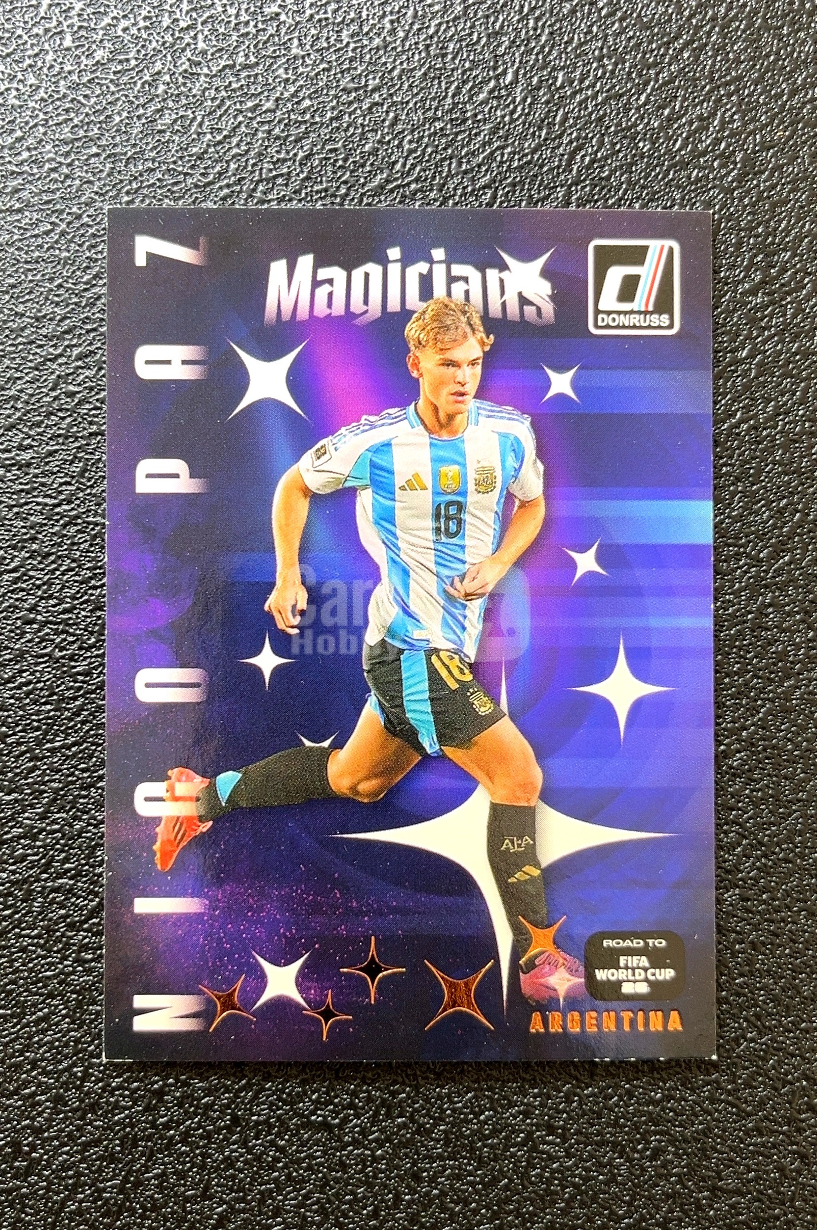 【岛屿拍卖】2025 Donruss Road to FIFA World Cup Magicians 魔术师 Nico Paz 尼科·帕兹 卡品如图 高价值 #25 0024#356