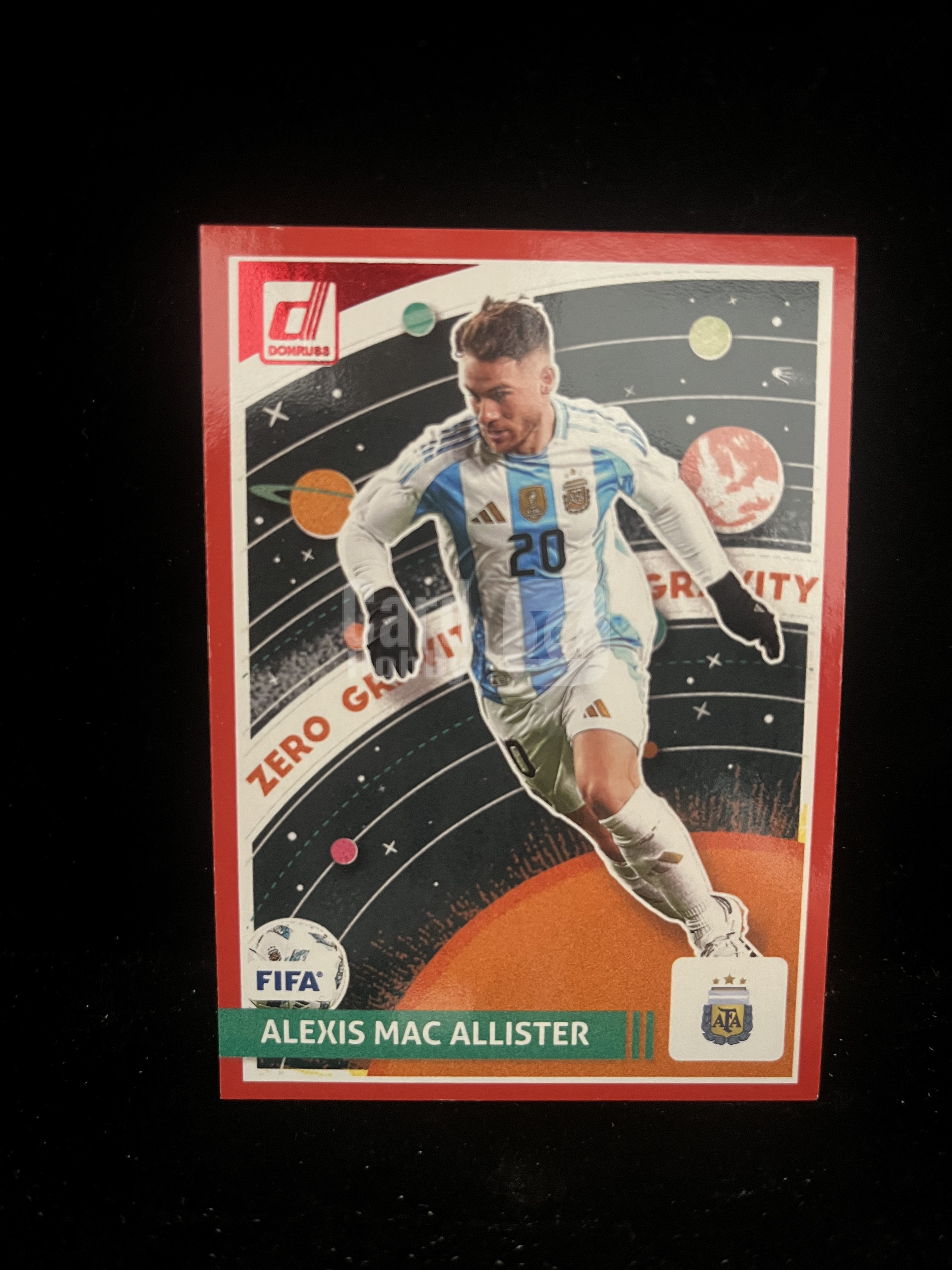免费代拍 2024 Donruss FIFA 麦卡利斯特 Alexis Mac Allister 红折 卡品如图#D294