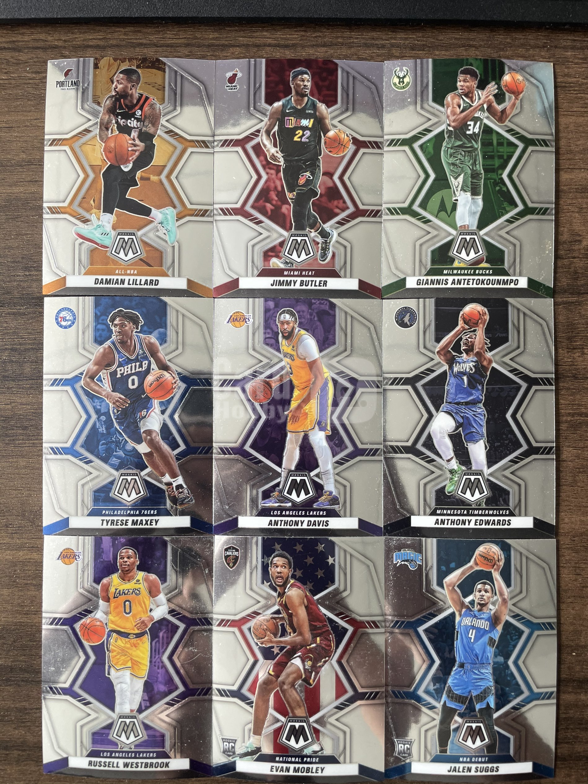 2021-22 Panini Mosaic Giannis Antetokounmpo 【顺丰速运 只合并不累计】马赛克  一图LOT 9张好人随机  卡品如图  C7