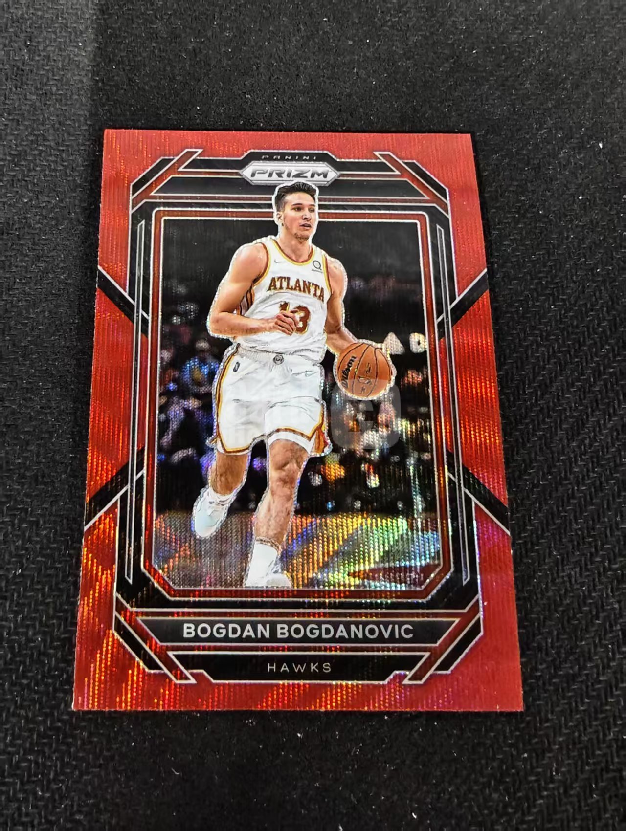 2022-23 Panini Prizm Bogdan Bogdanovic 博格丹 博格达诺维奇 老鹰 红波纹 PZ 划痕 边角瑕疵 #158