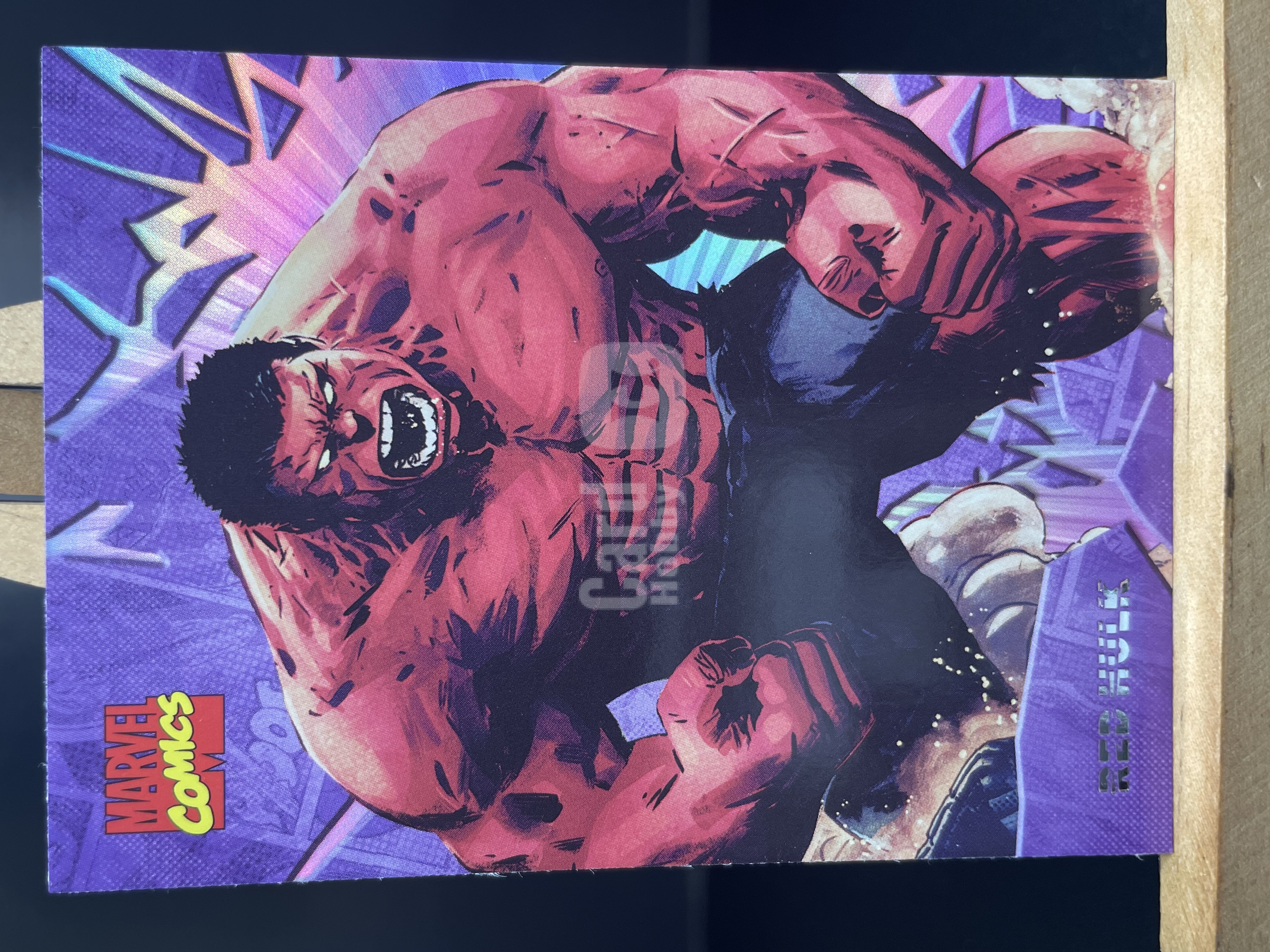 (T2)2023 漫威 FINDNG CARD MARVEL 折射 红浩克 实卡好看 收藏凑套必备 卡品如图 !!!
