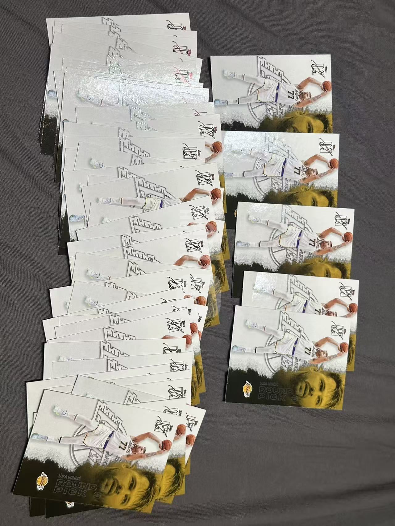 2026 Topps Signature Class Luka Doncic 【小猪包代卖】卢卡 东契奇 base 40张 lot 元年 凑套 冰山