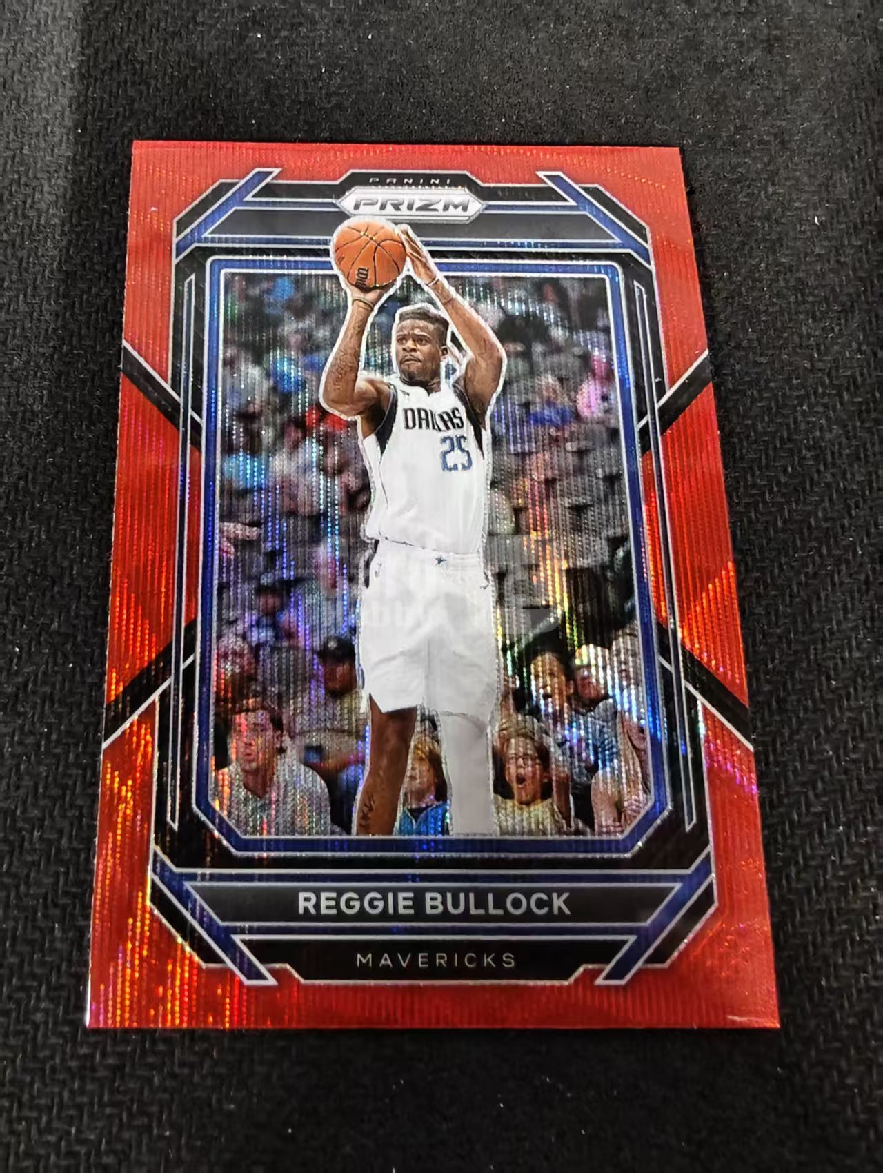 2022-23 Panini Prizm Reggie Bullock 雷吉 布洛克 独行侠 红波纹 PZ 划痕 边角瑕疵 #179